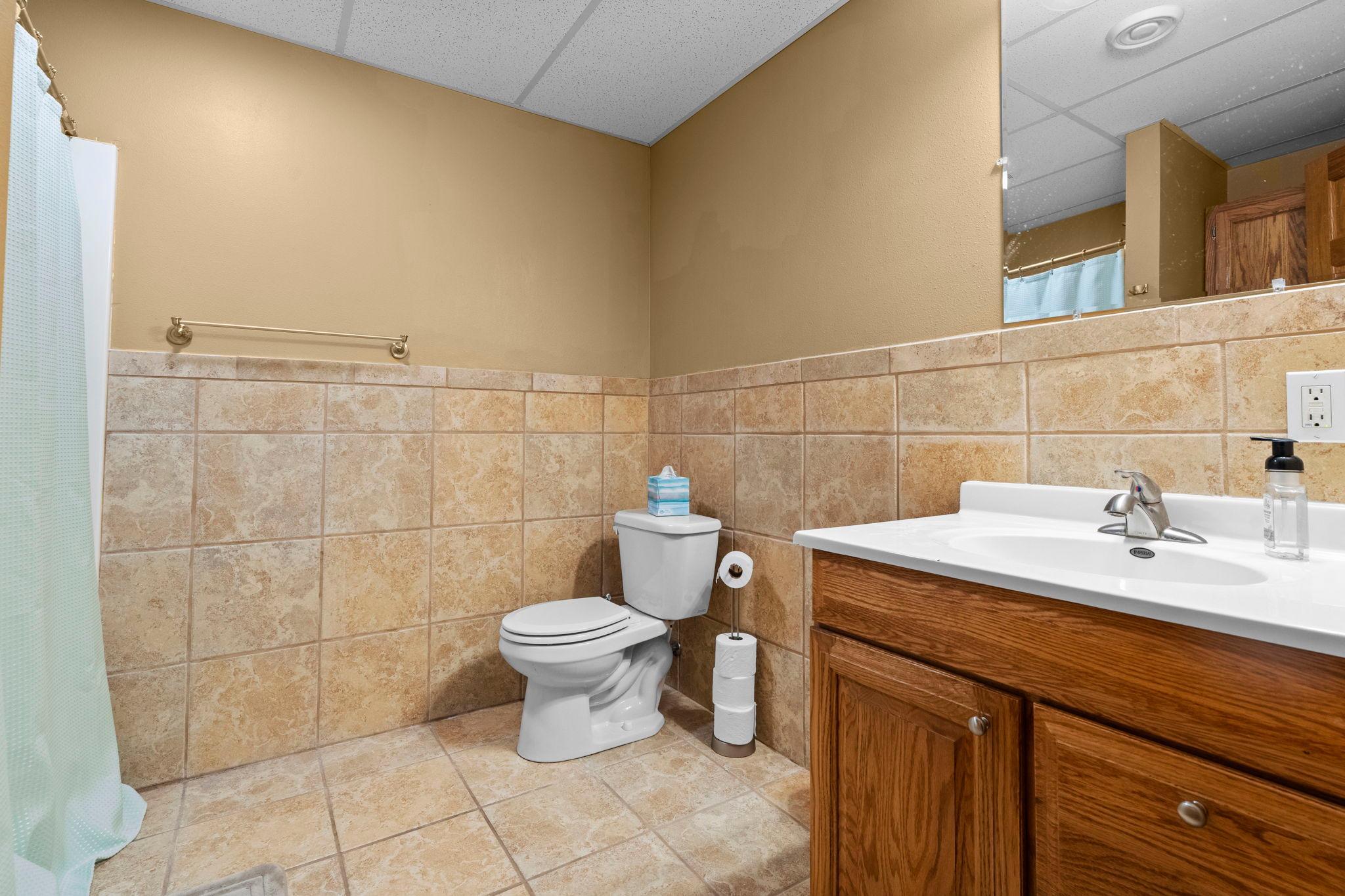 929 4th Avenue E Property Photo 17