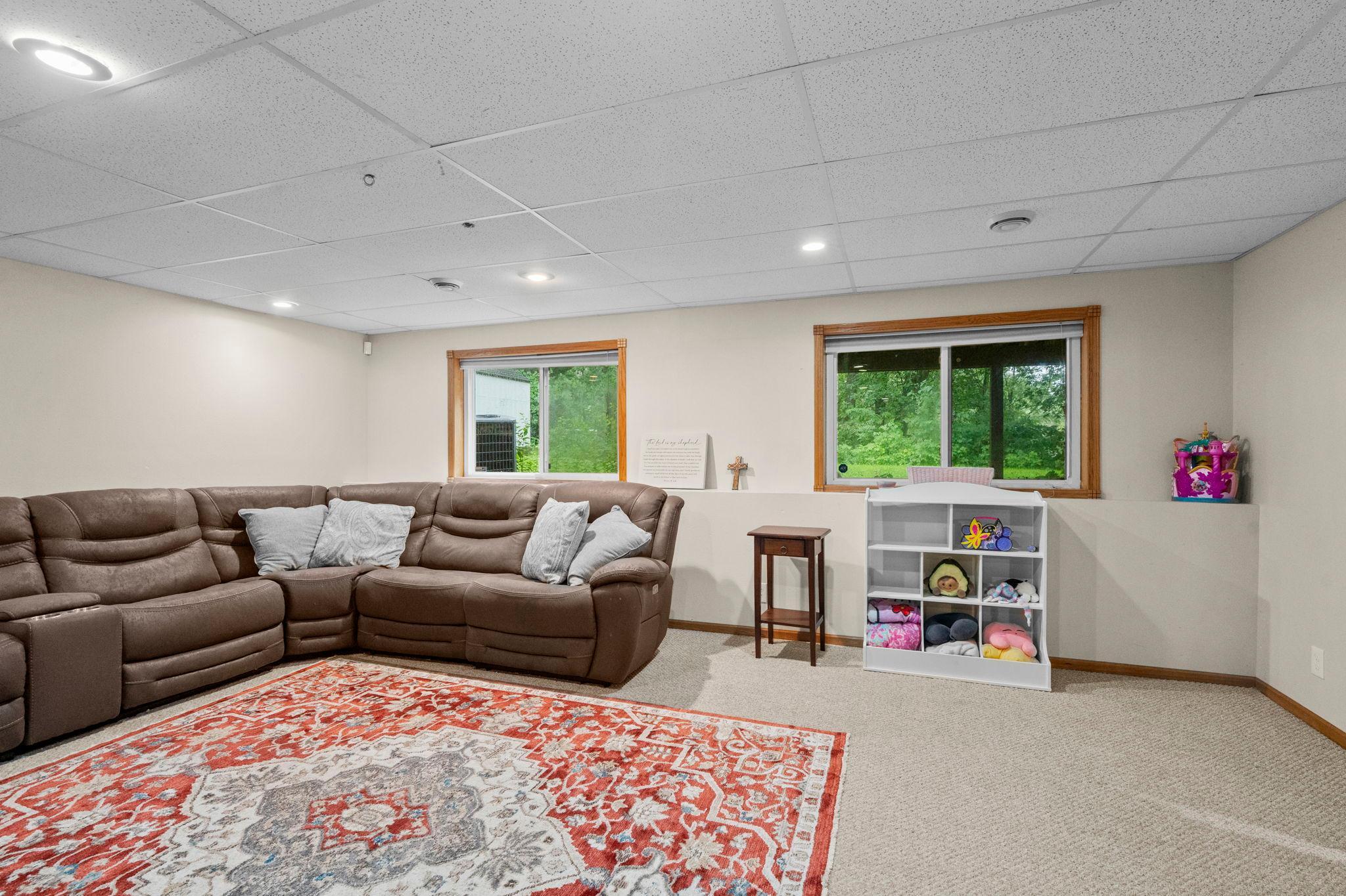 929 4th Avenue E Property Photo 28