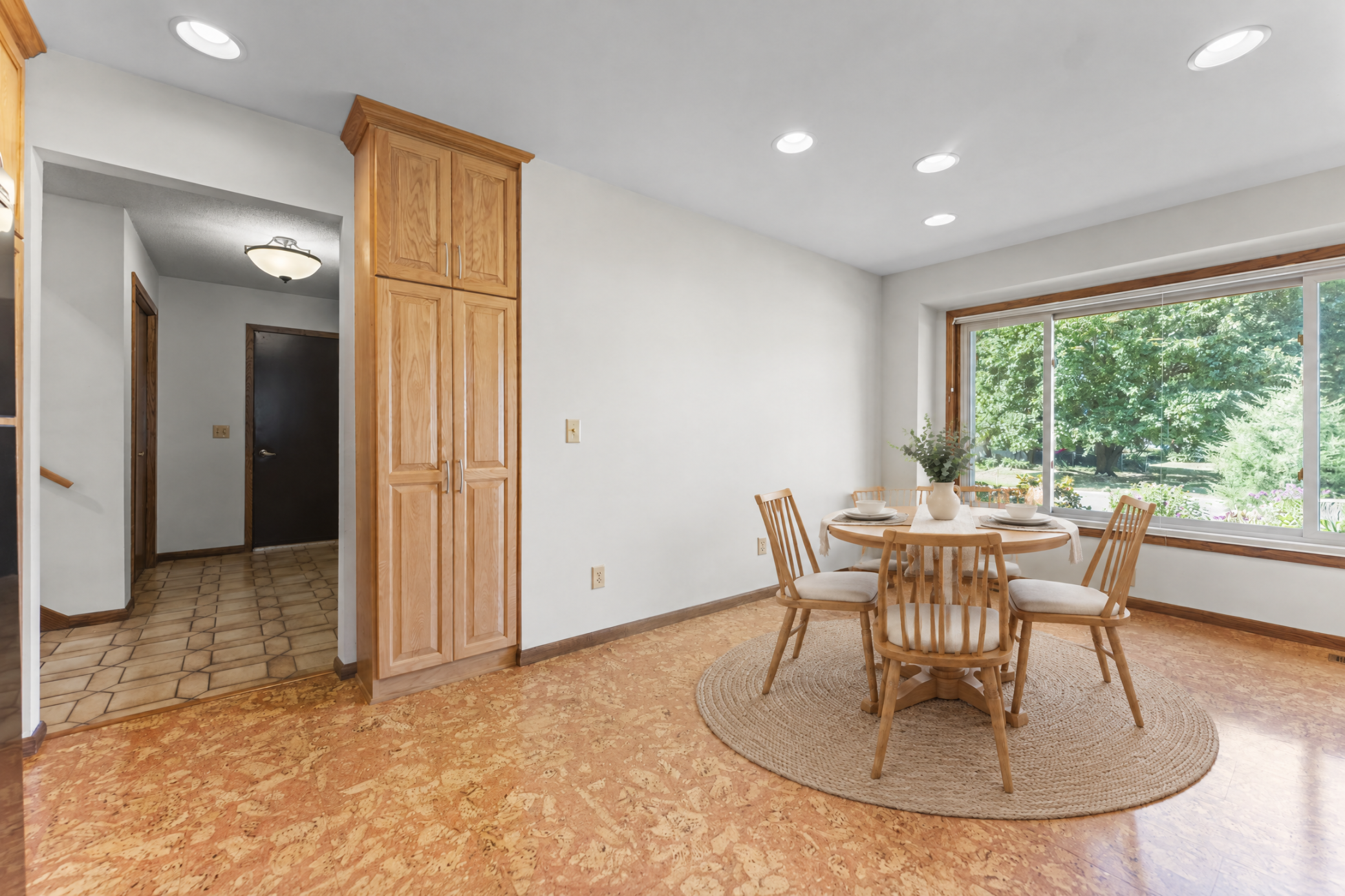 1810 Howell Street N Property Photo 29