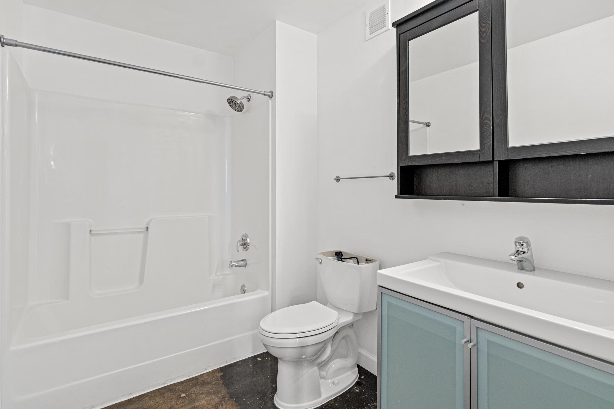 500 Robert Street N 401 Property Photo 16