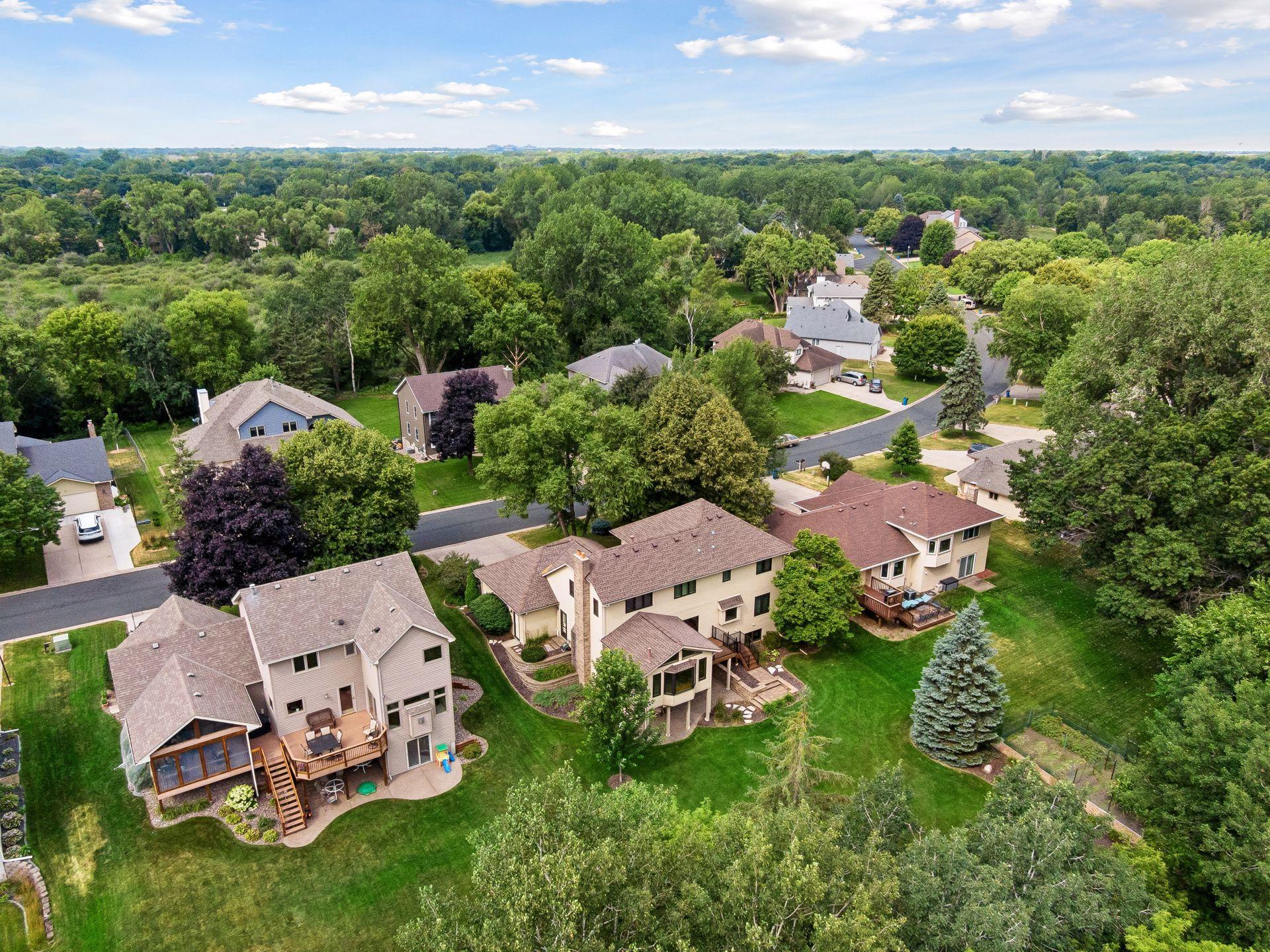 24 Indian Hills Drive Property Photo 4