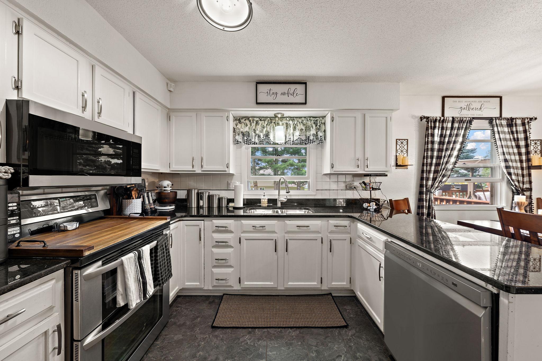 380 2nd Street Property Photo 15