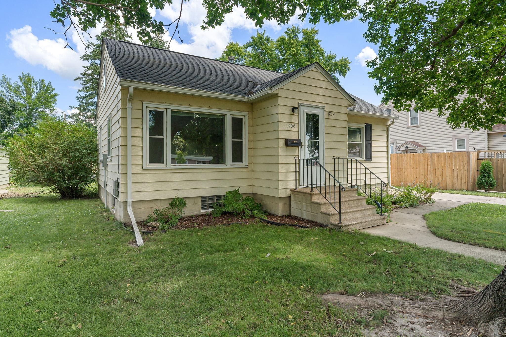 1504 4th Avenue Nw Property Photo 3