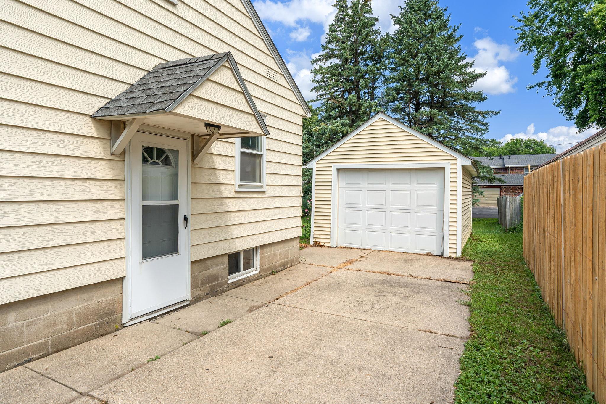 1504 4th Avenue Nw Property Photo 5