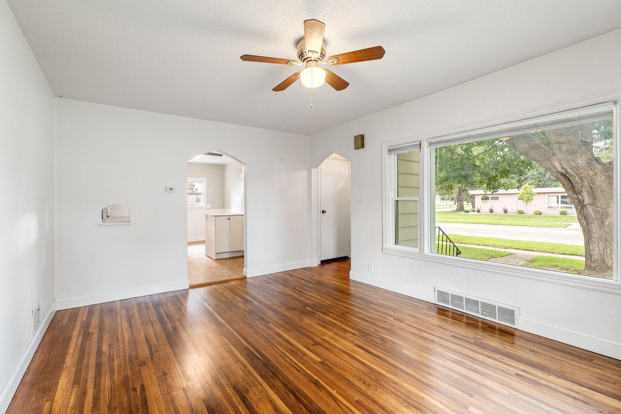 1504 4th Avenue Nw Property Photo 6