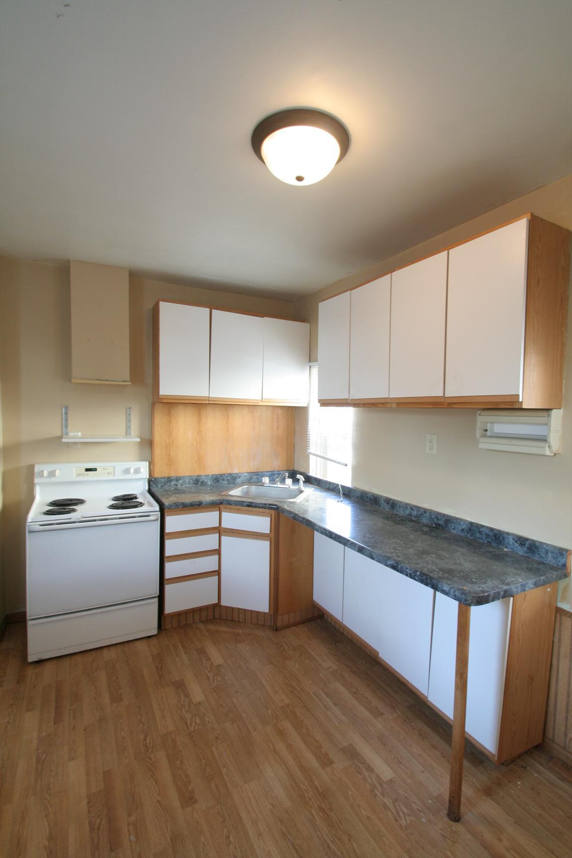 418 11th Avenue Se Property Photo 4