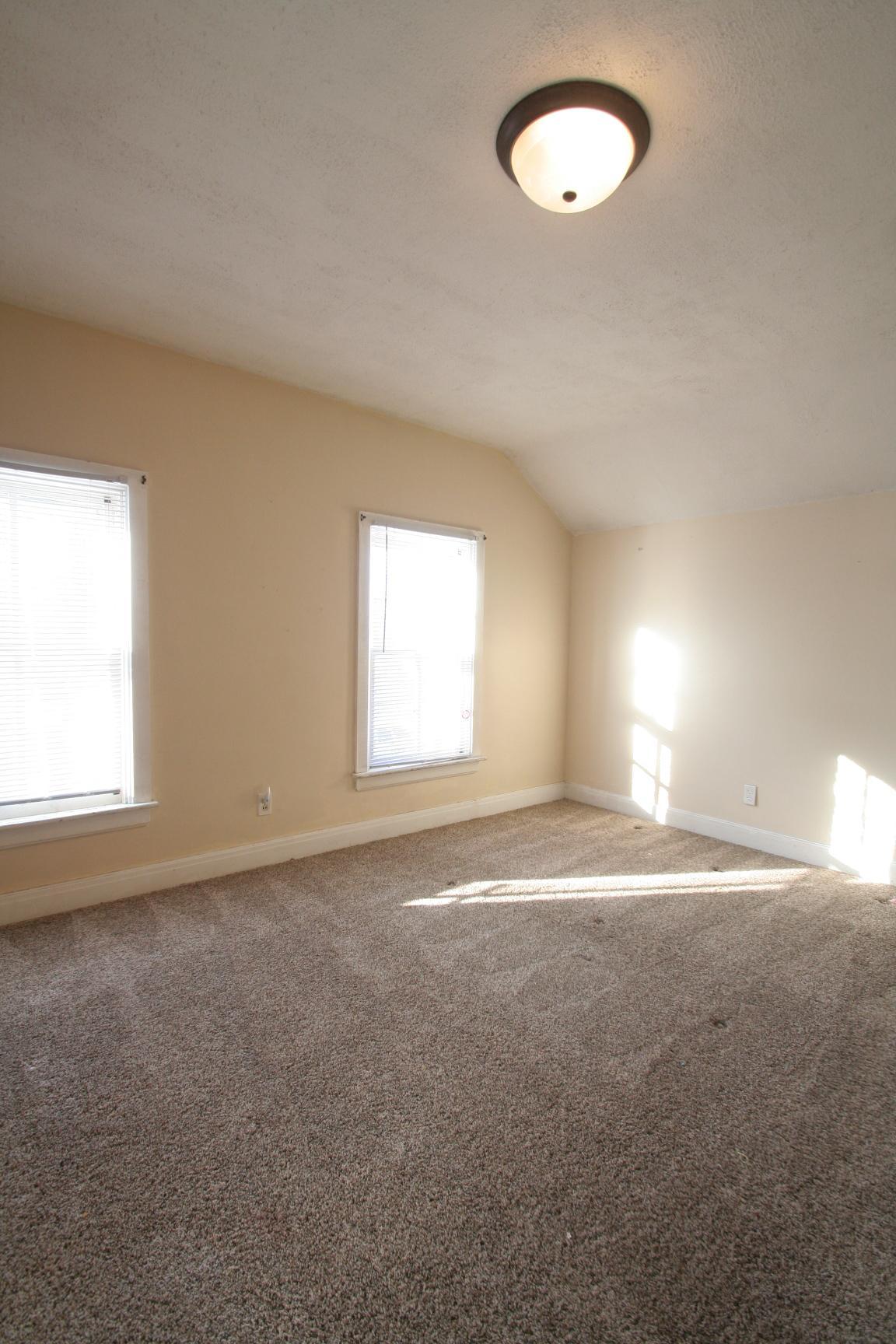 418 11th Avenue Se Property Photo 7