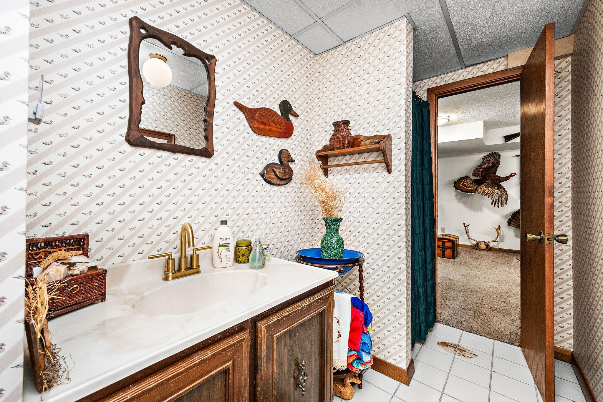 5565 Howards Point Road Property Photo 25