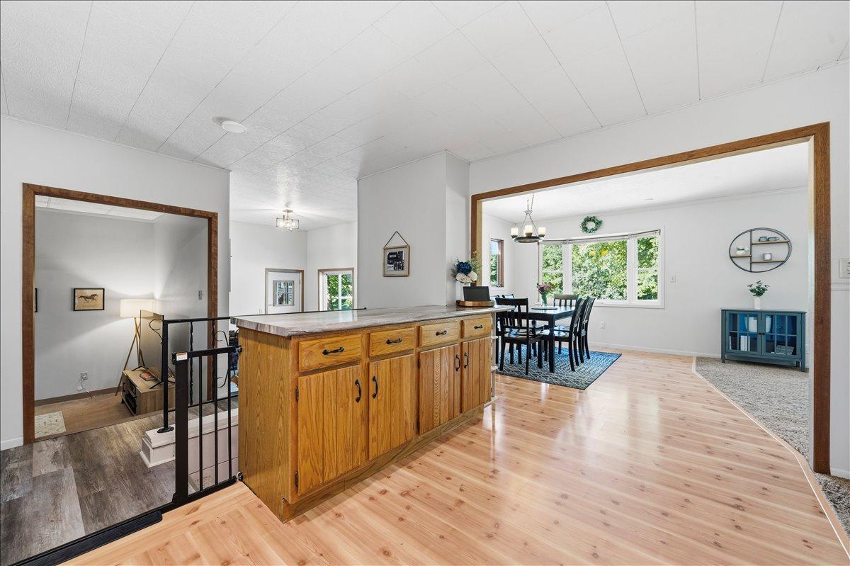 8833 County Road 11 Ne Property Photo 9