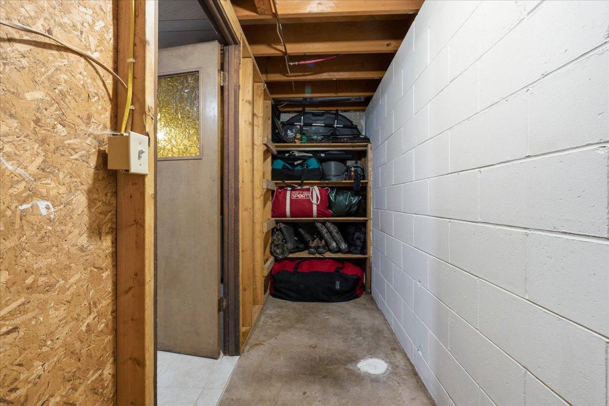 8833 County Road 11 Ne Property Photo 25