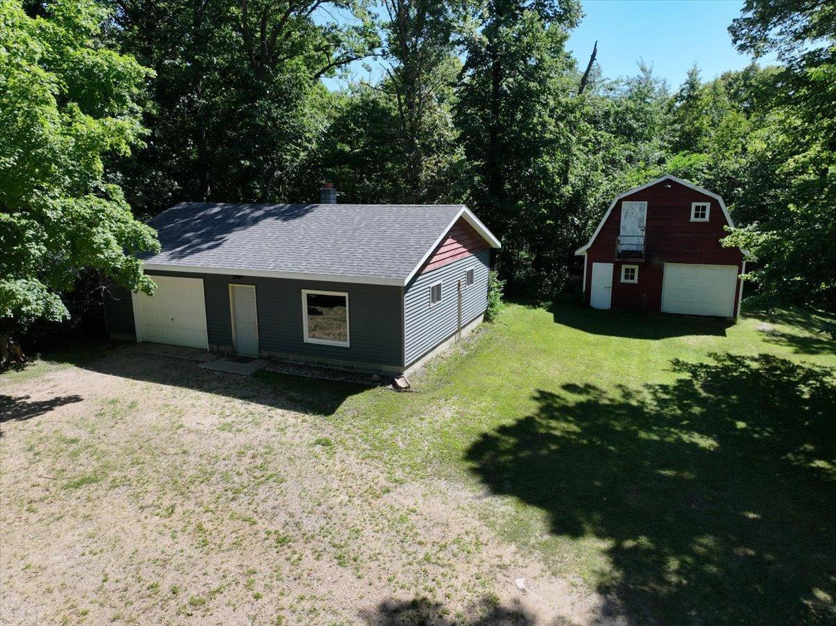 8833 County Road 11 Ne Property Photo 37