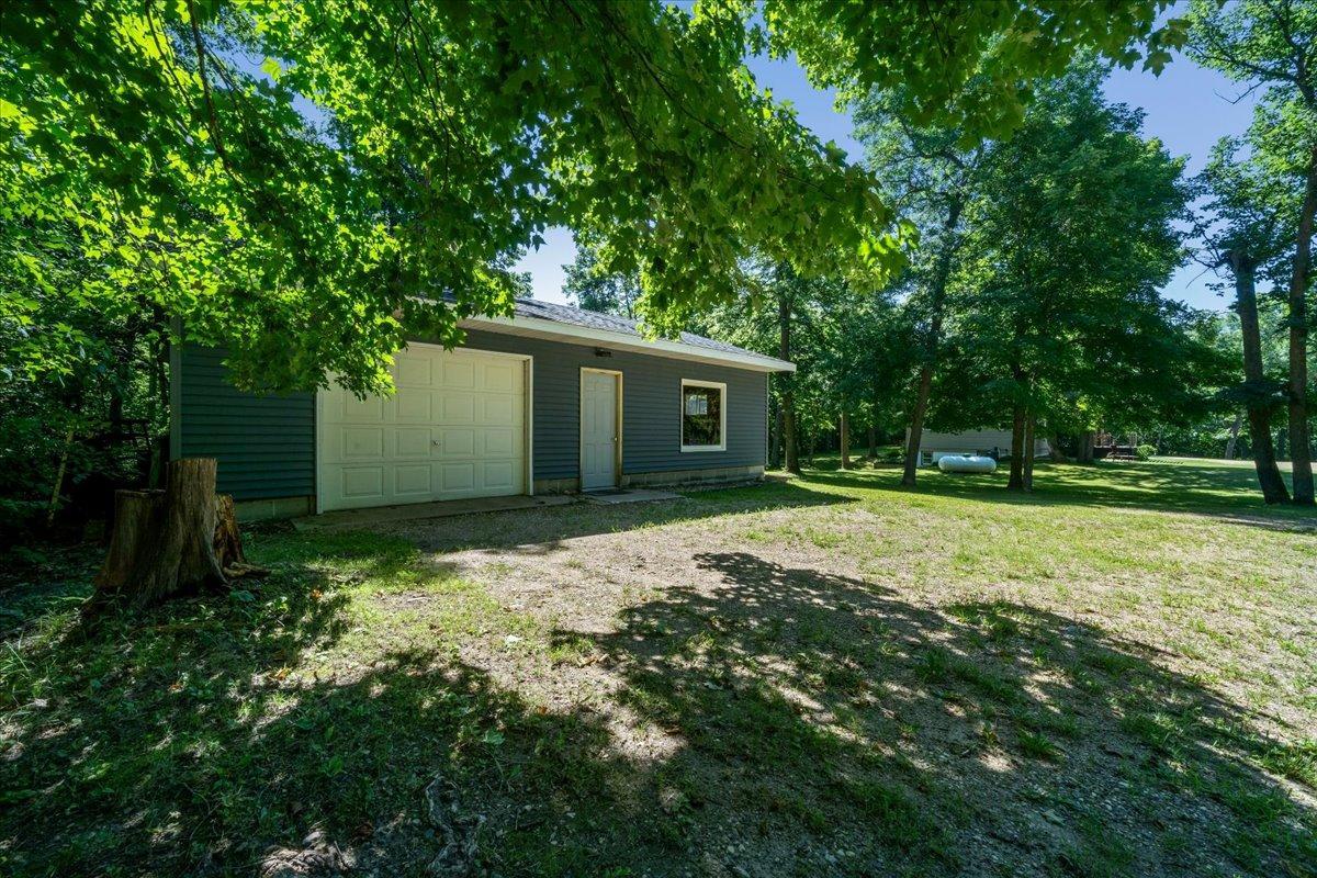 8833 County Road 11 Ne Property Photo 38