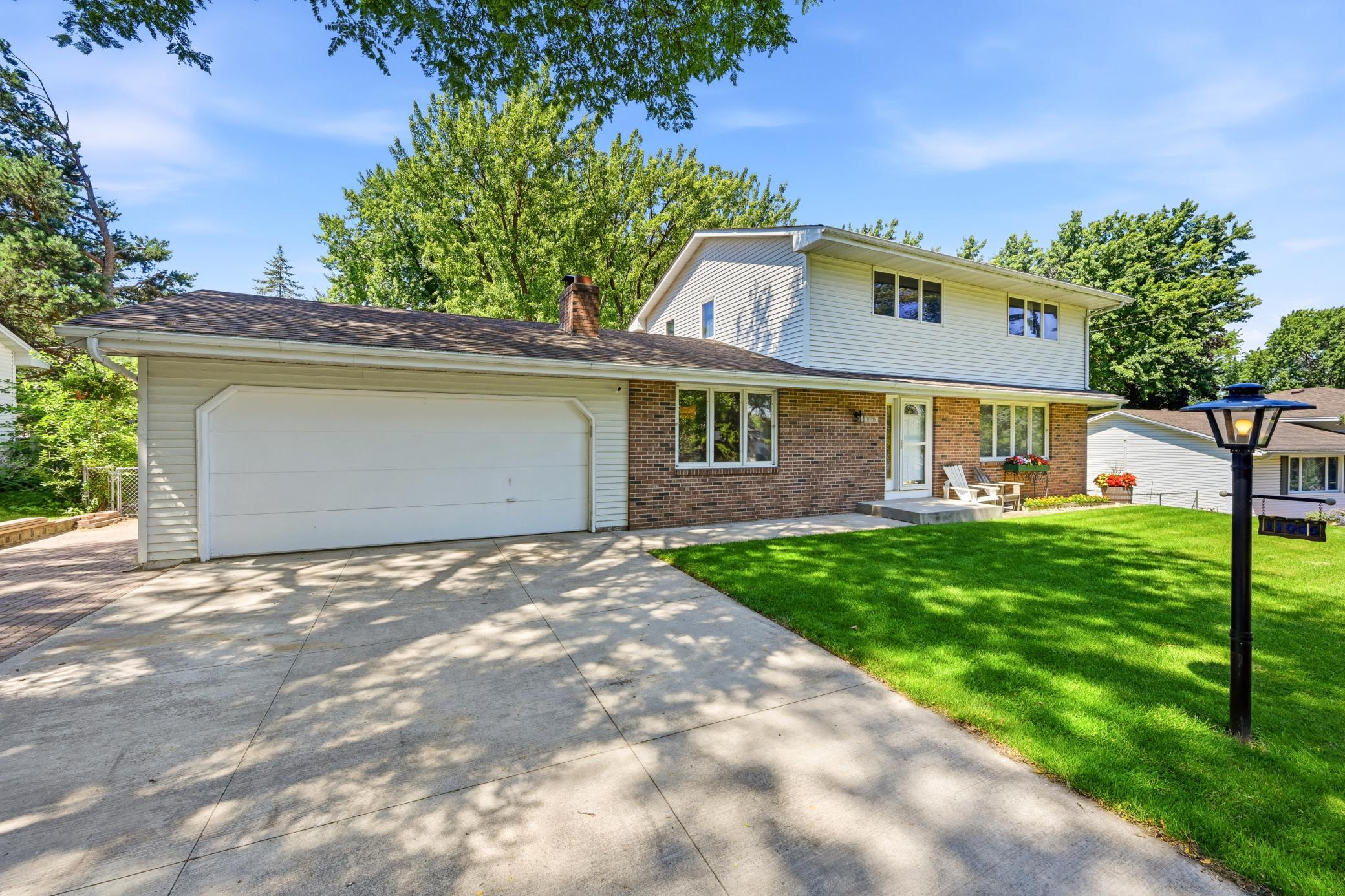 11006 Radisson Drive Property Photo 1