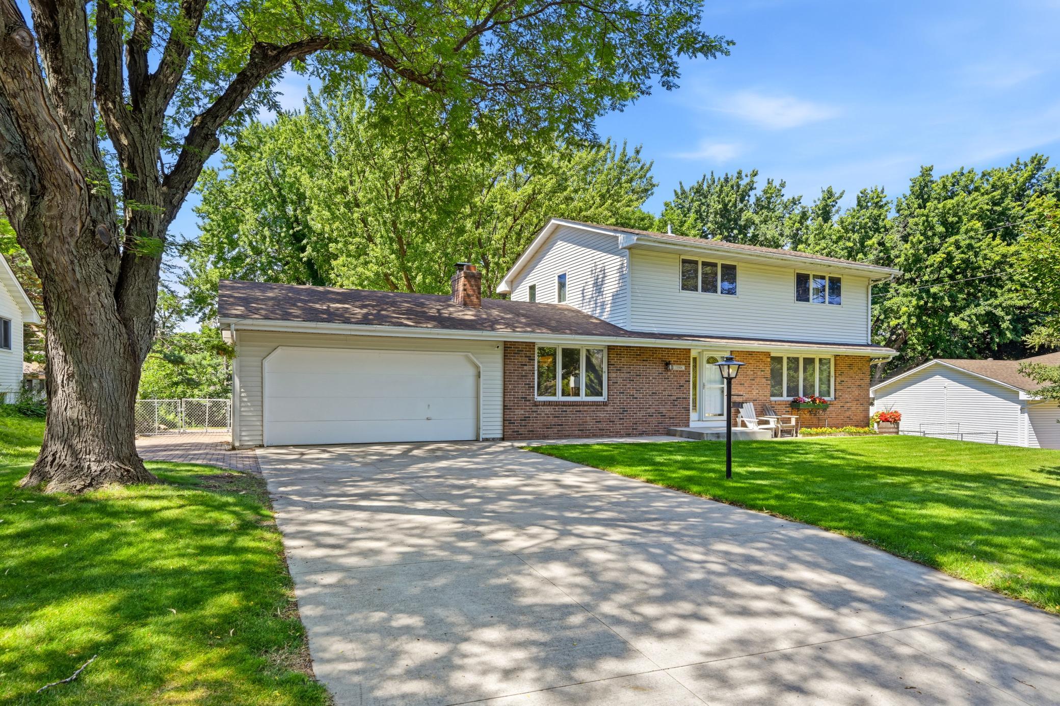 11006 Radisson Drive Property Photo 1