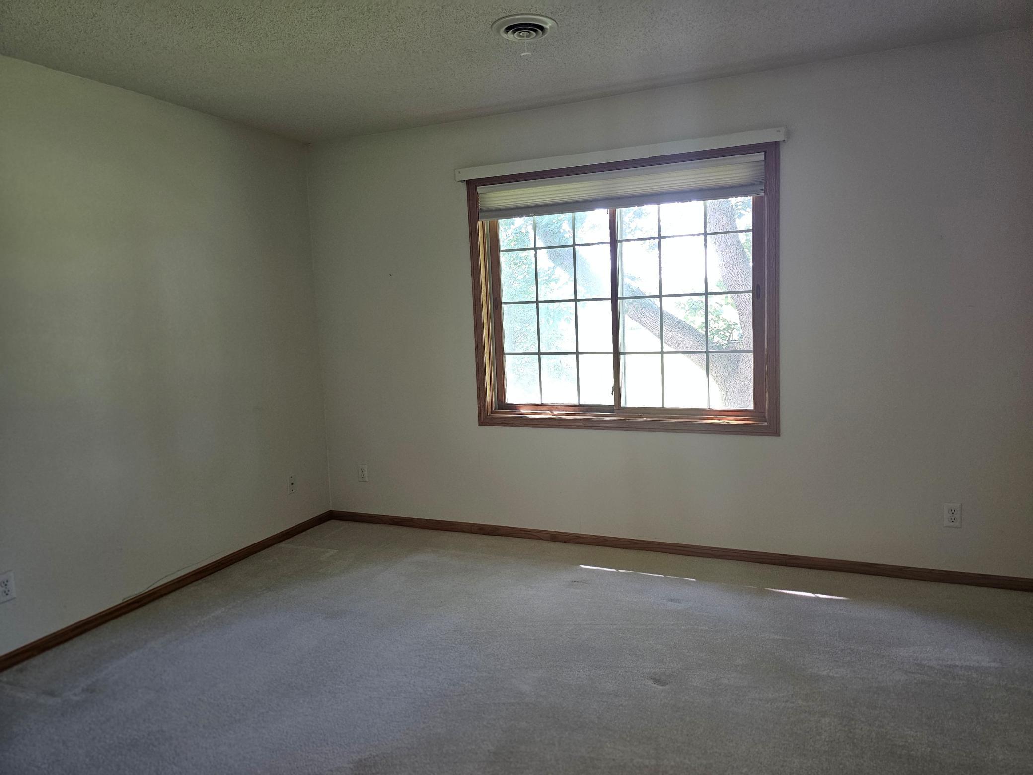 2206 10th Avenue Se Property Photo 7