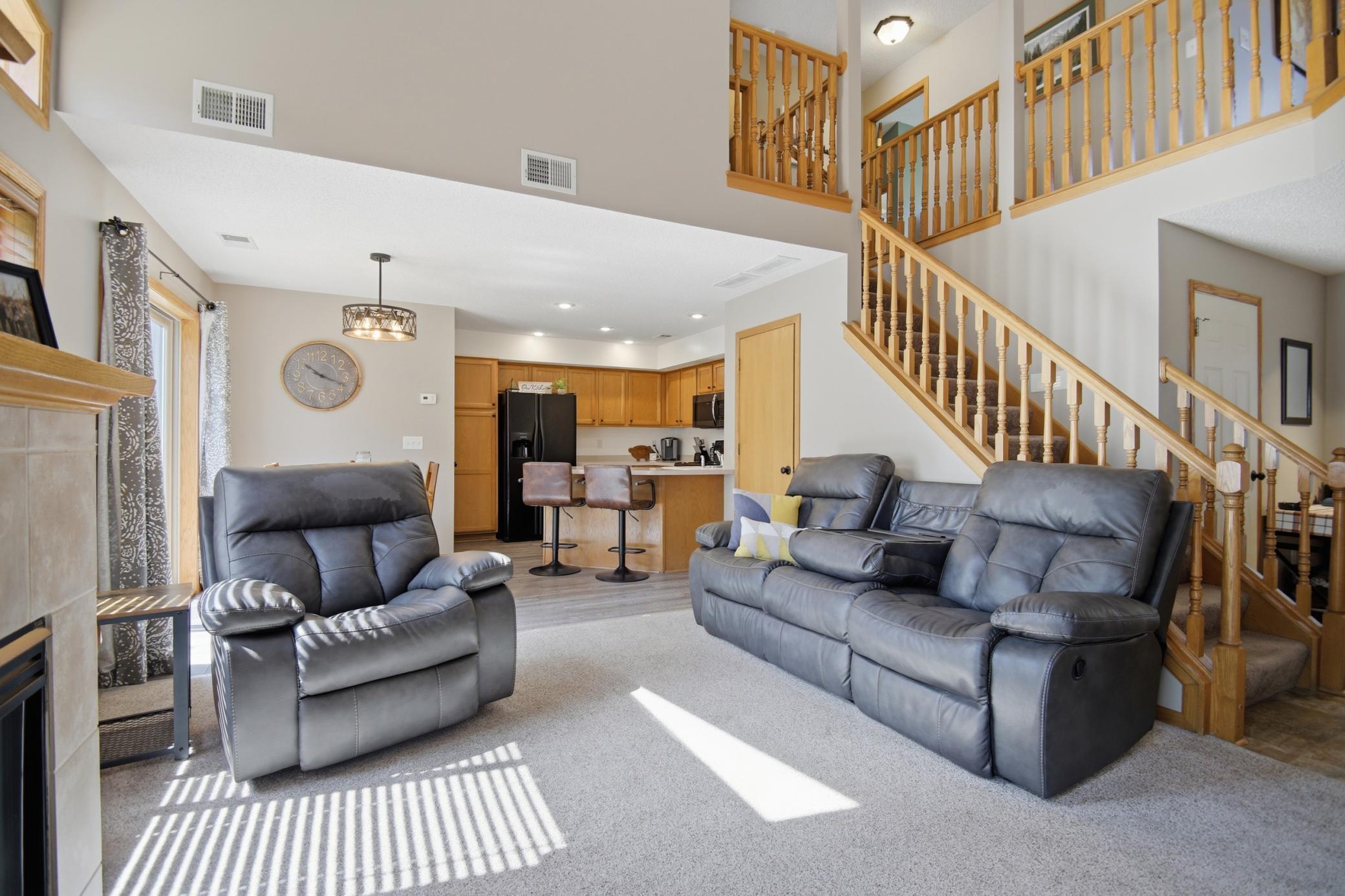 2445 Birn Hill Drive Property Photo 10