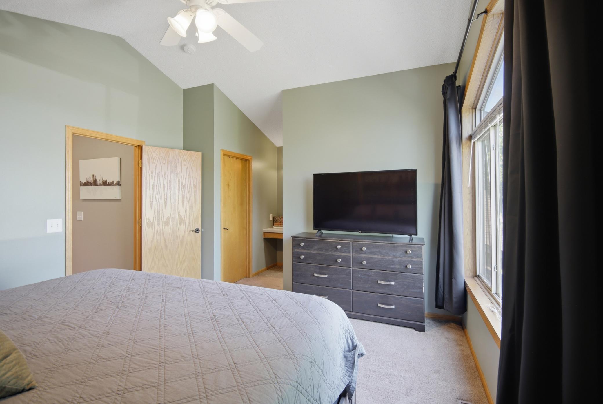 2445 Birn Hill Drive Property Photo 23
