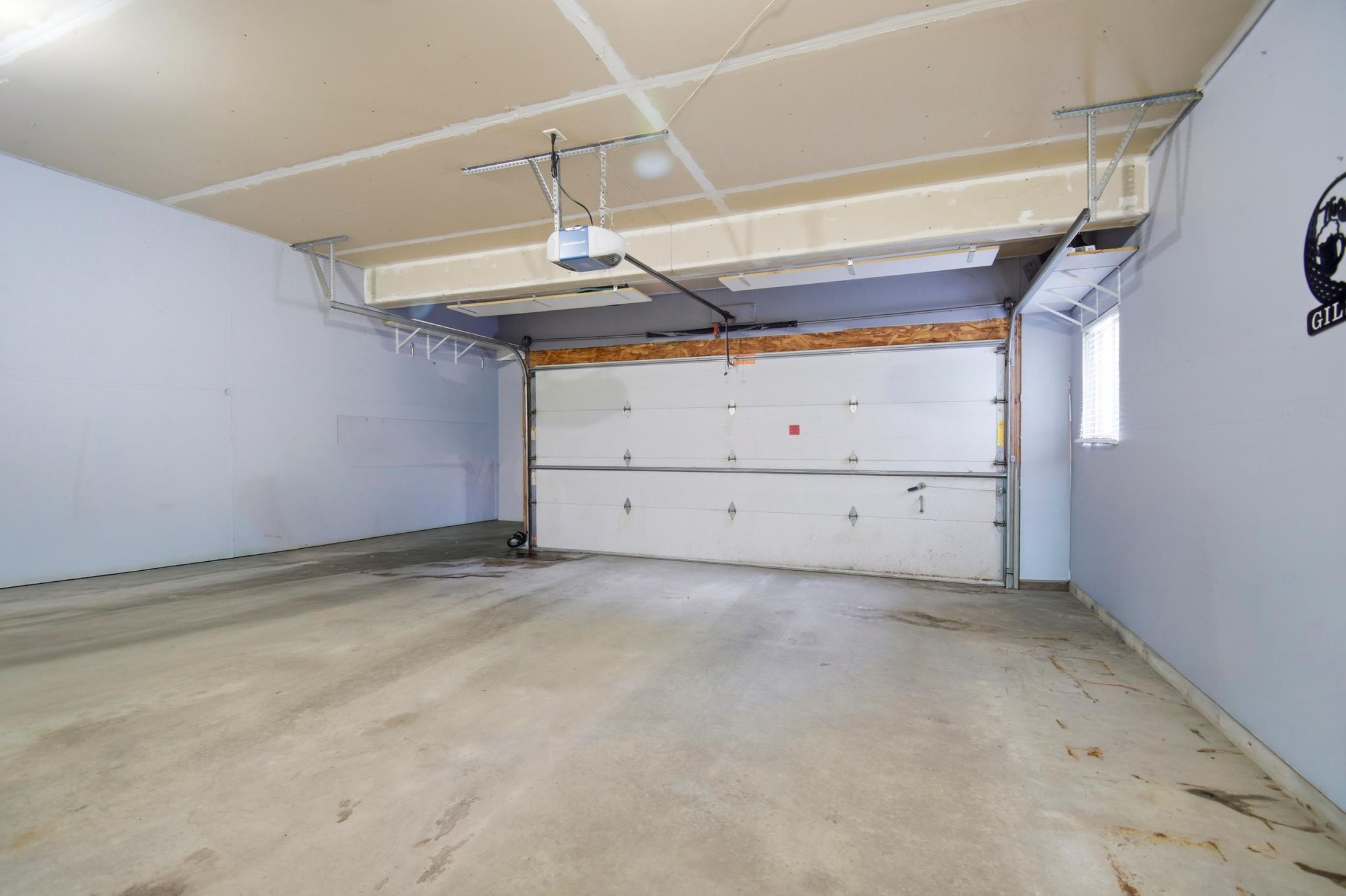 2445 Birn Hill Drive Property Photo 29