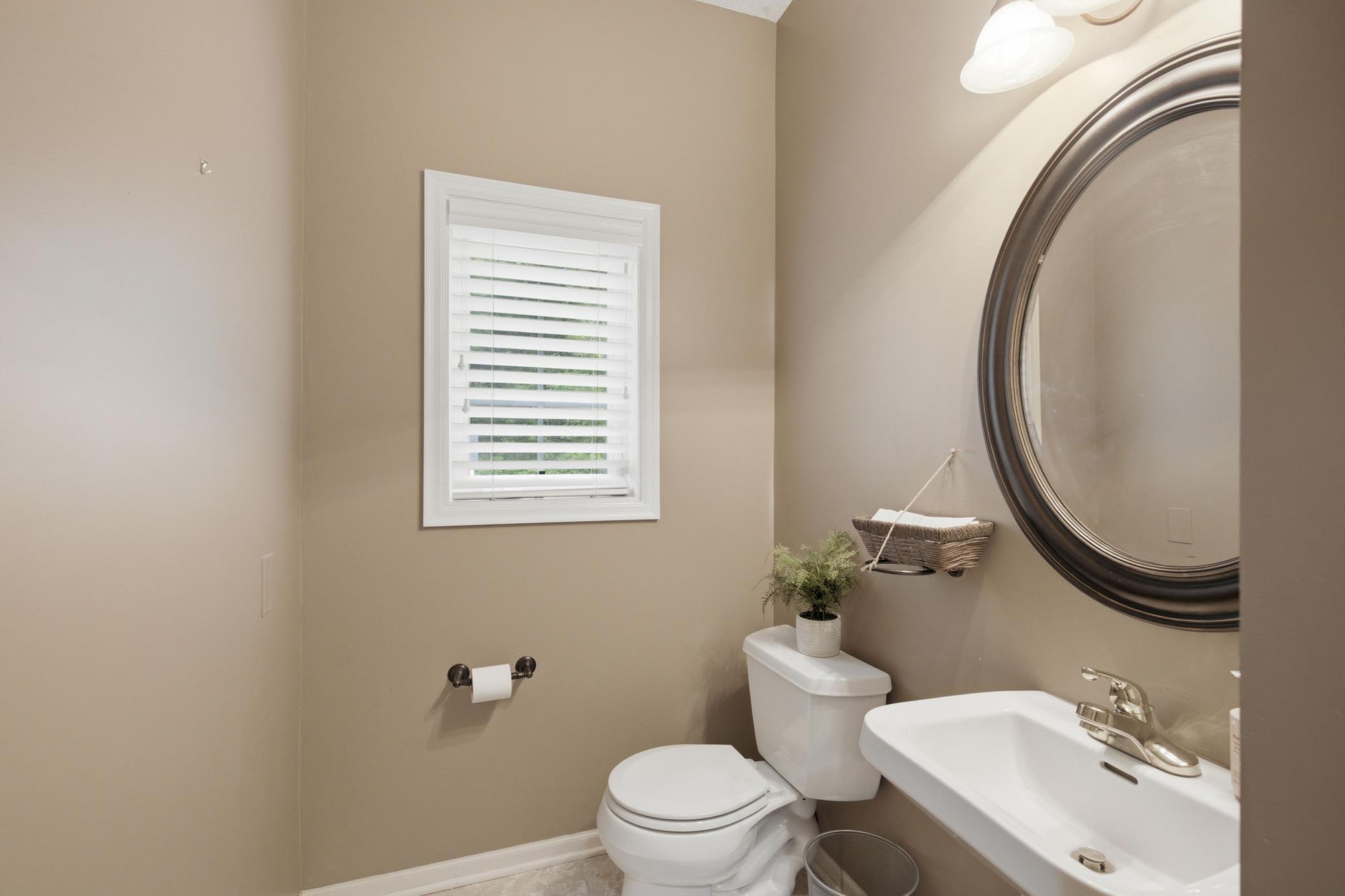 15016 Viewcrest Lane Property Photo 29