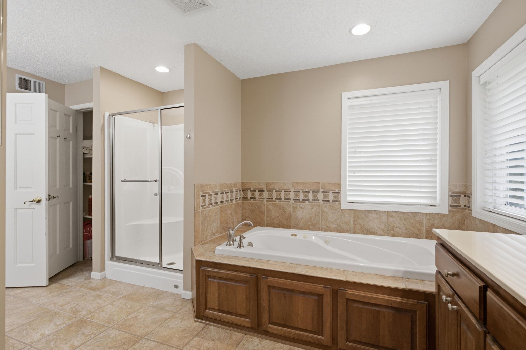 15016 Viewcrest Lane Property Photo 45