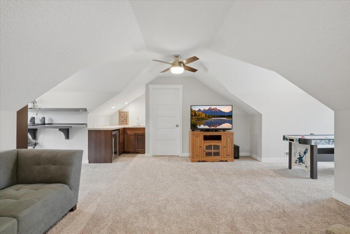 984 152nd Avenue Property Photo 32