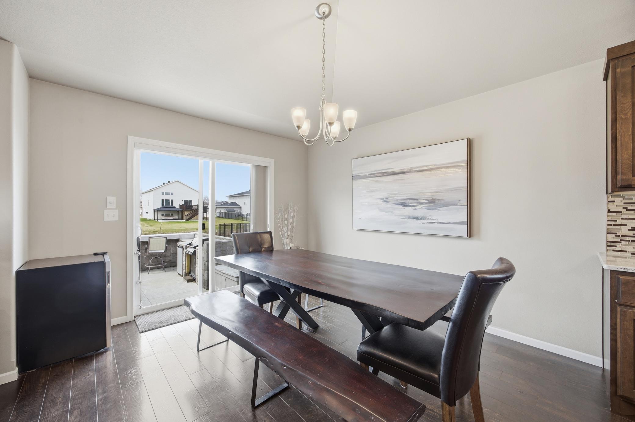 219 6th Street E Property Photo 14
