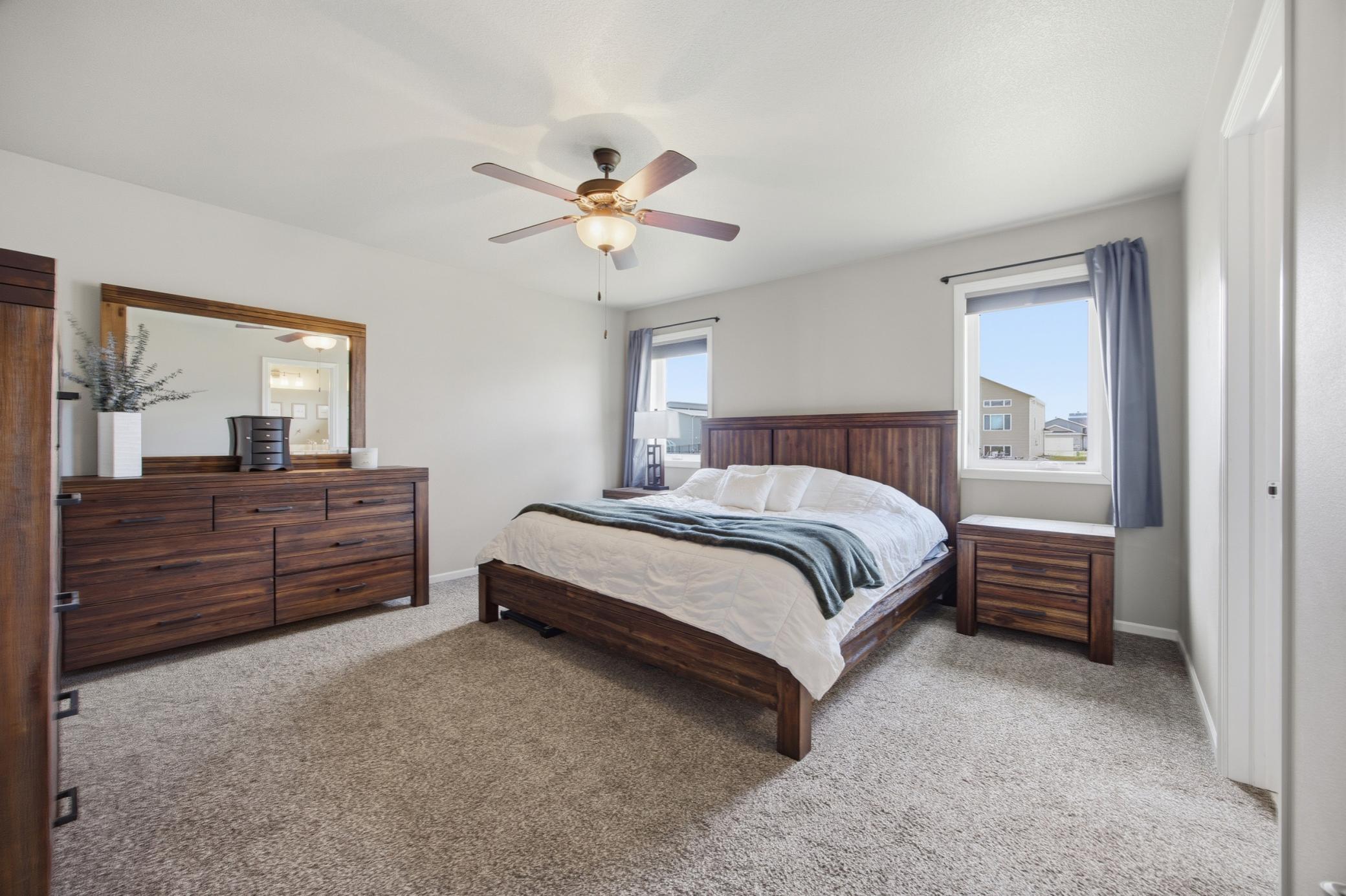 219 6th Street E Property Photo 15