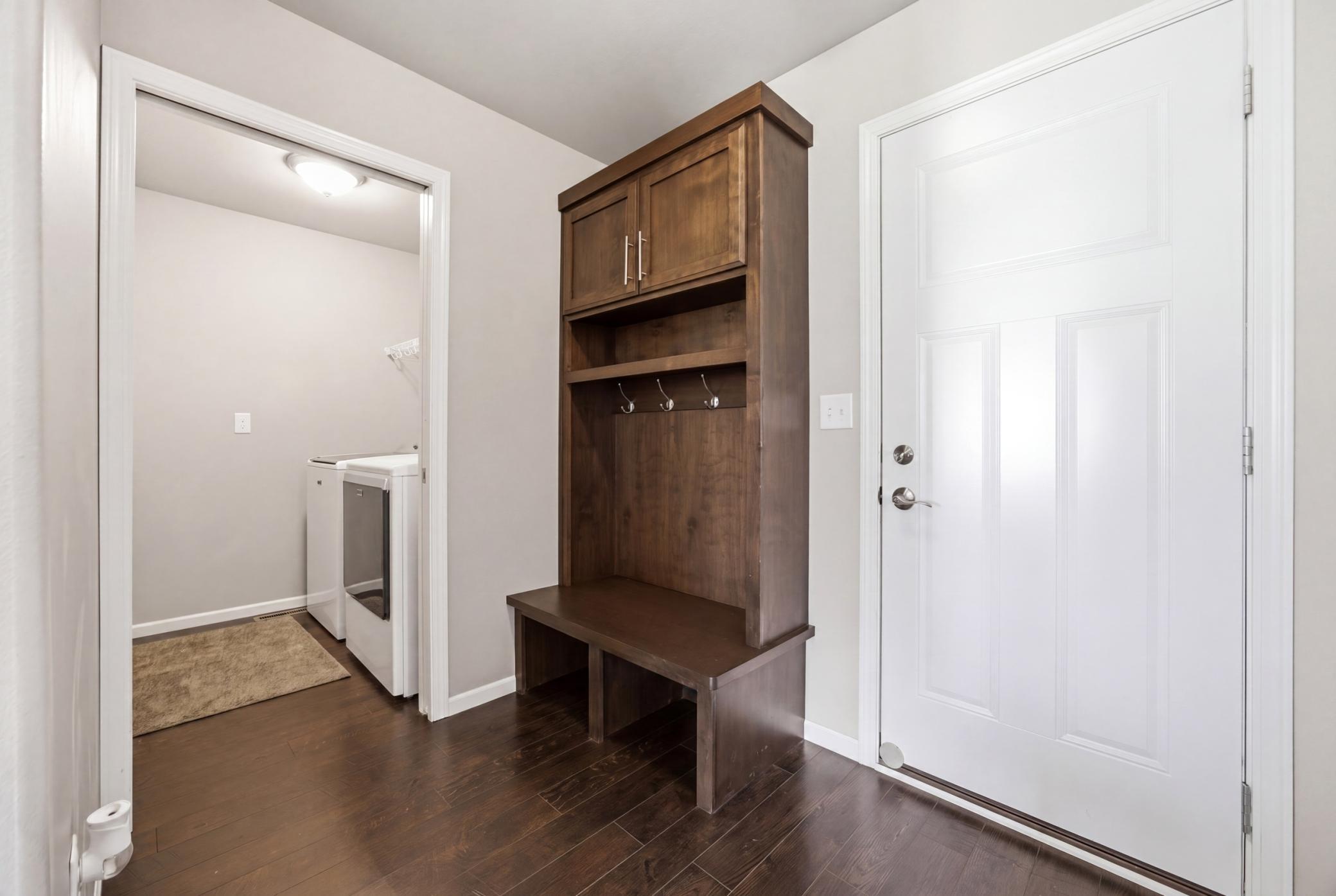 219 6th Street E Property Photo 20