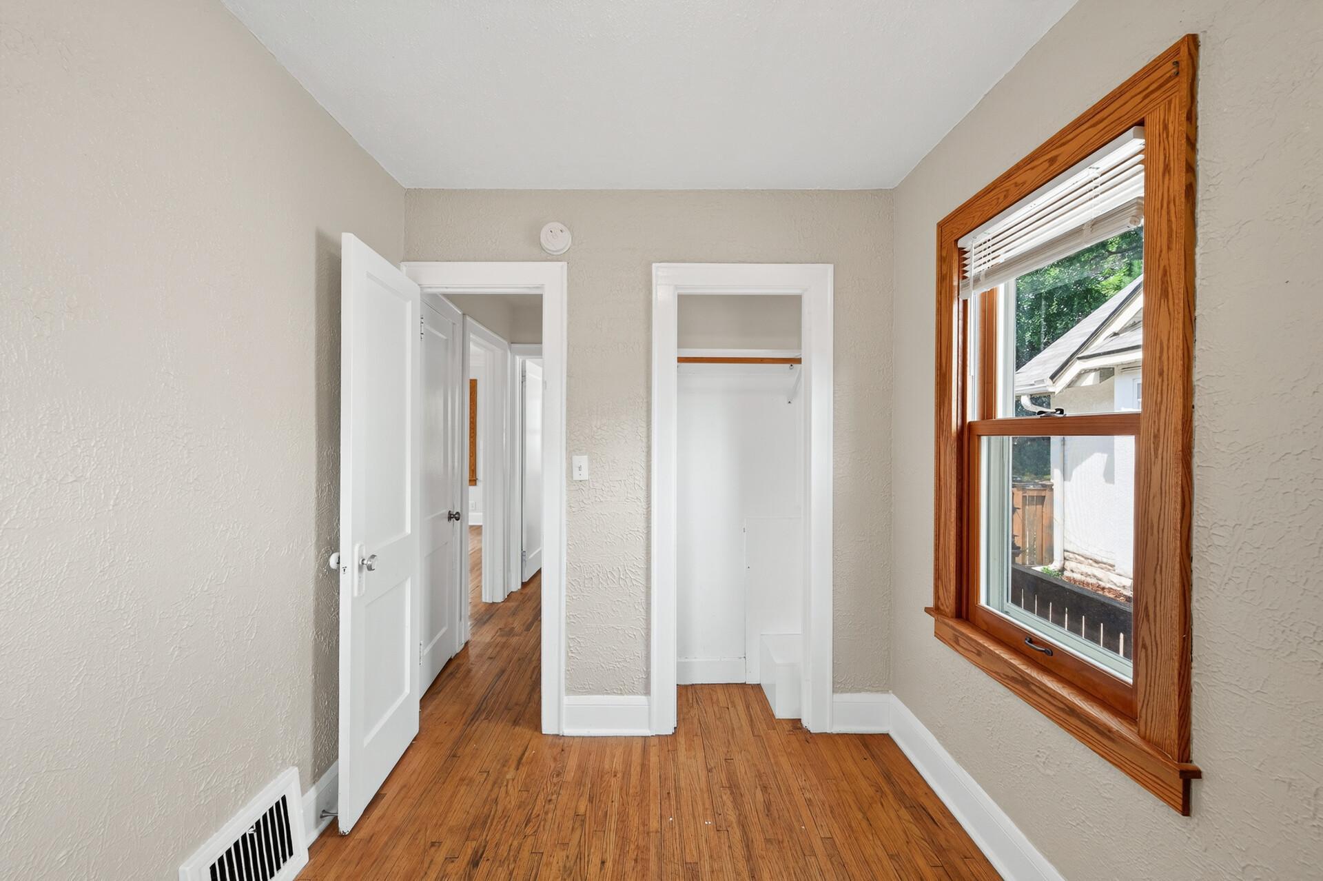 5521 37th Avenue S Property Photo 17