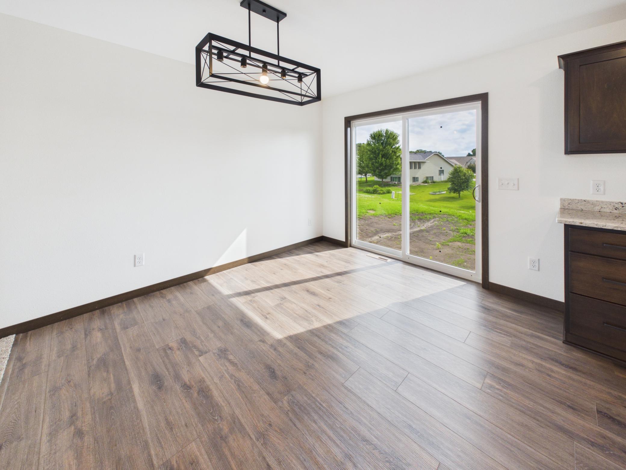 1180 Deerberry Circle Property Photo 9