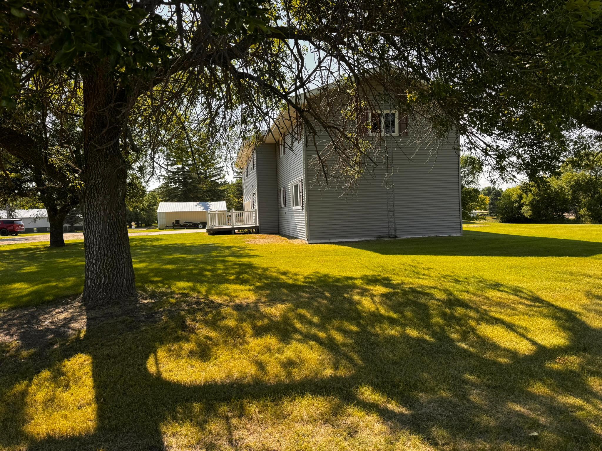 63 3rd Street W Property Photo 40