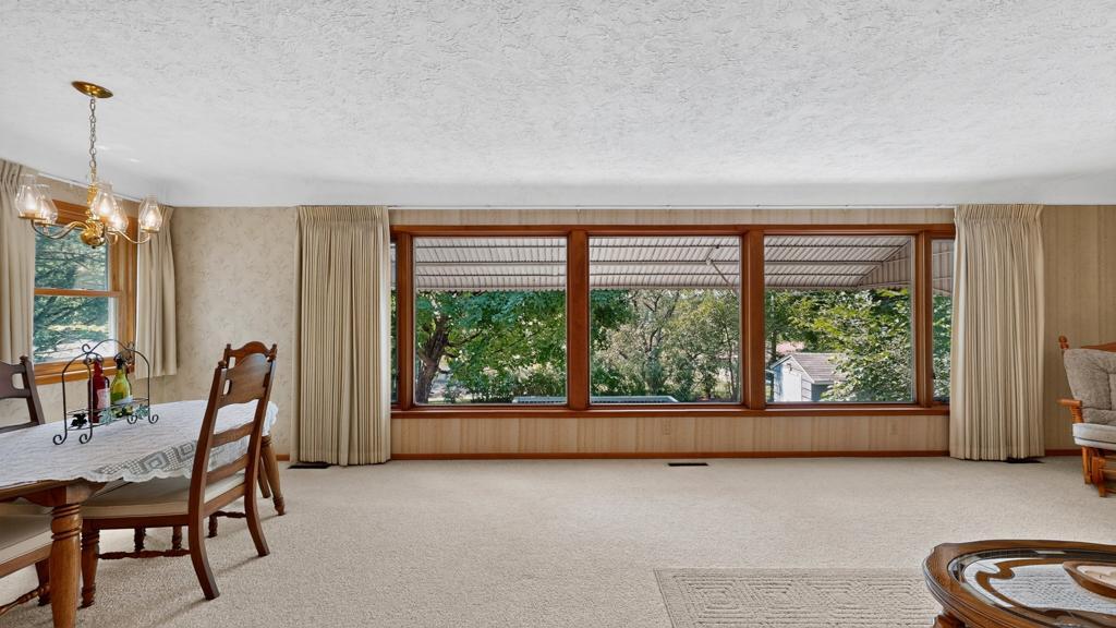 302 Garden Road Property Photo 8