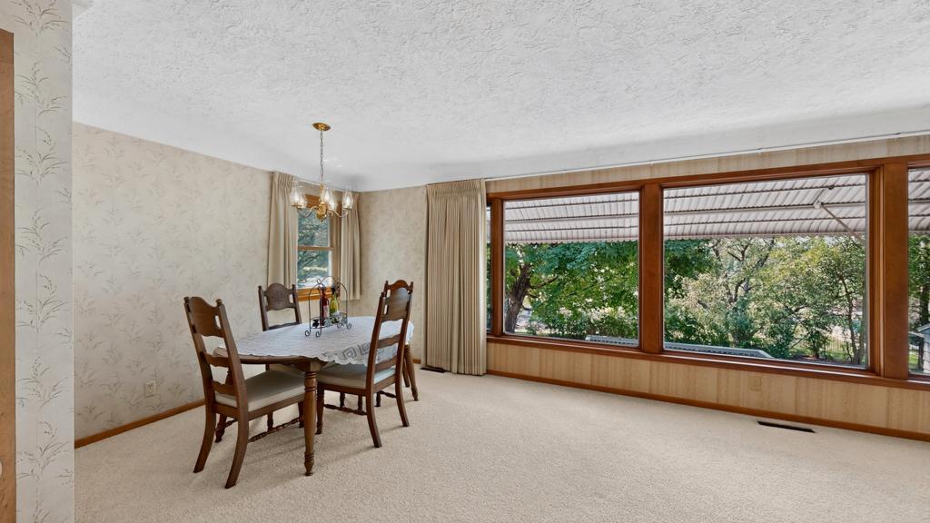 302 Garden Road Property Photo 9