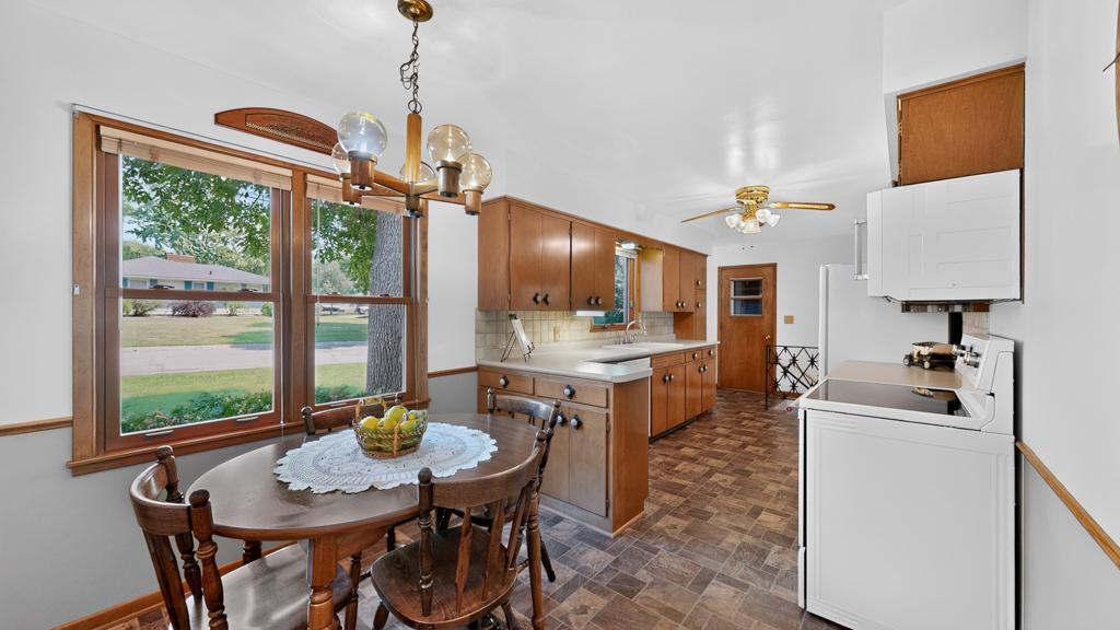 302 Garden Road Property Photo 18