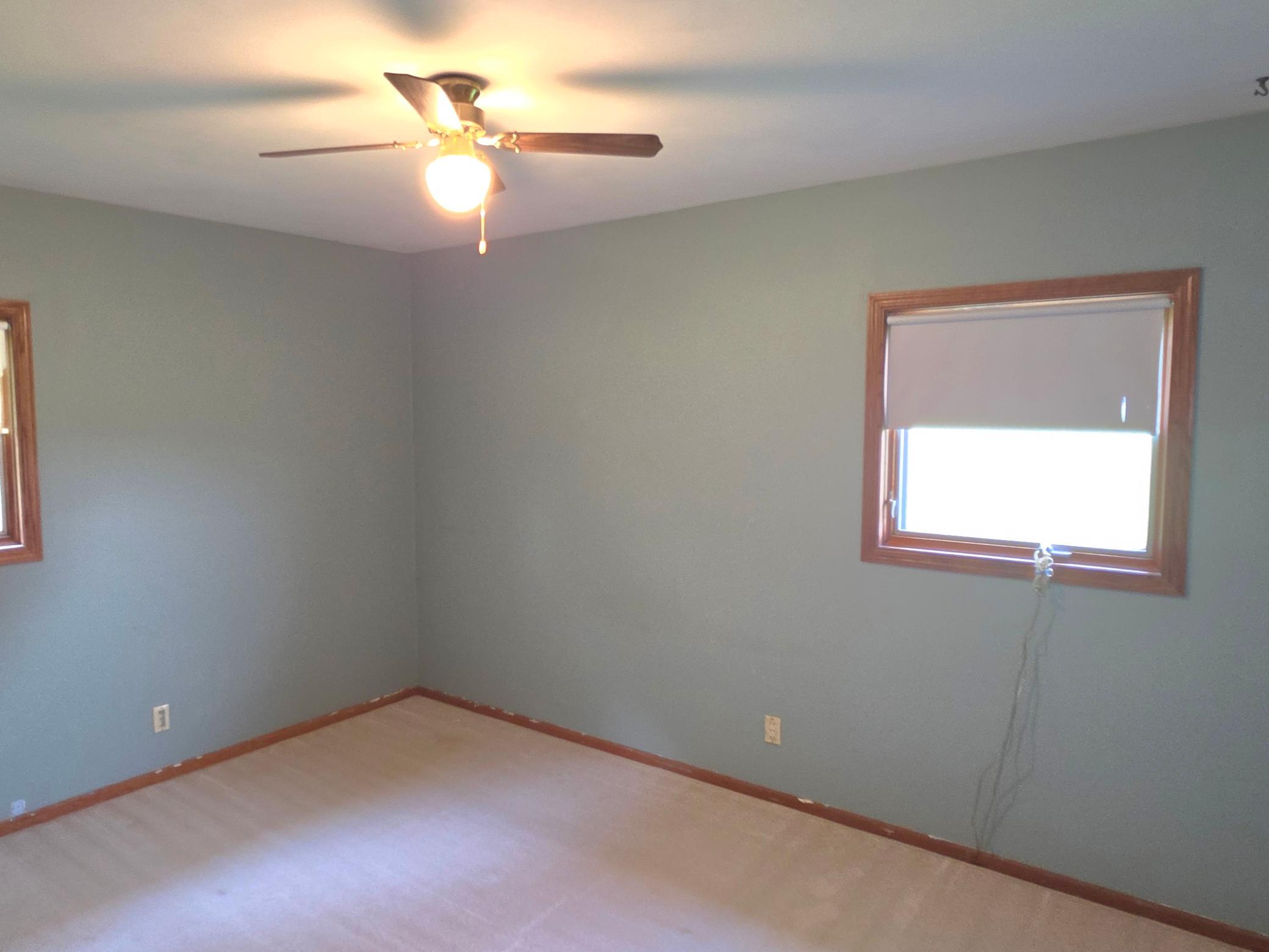 1868 240th Avenue Property Photo 9
