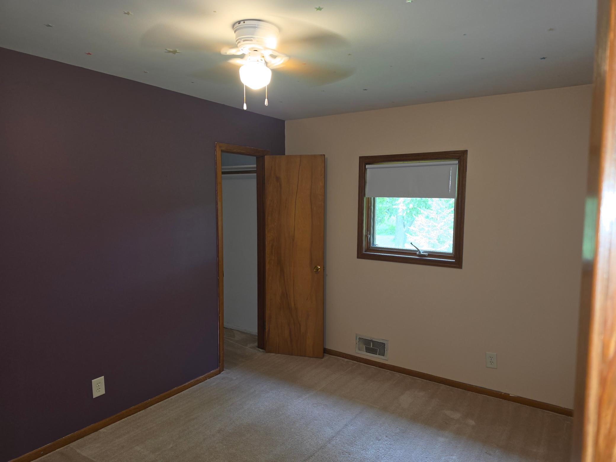 1868 240th Avenue Property Photo 10