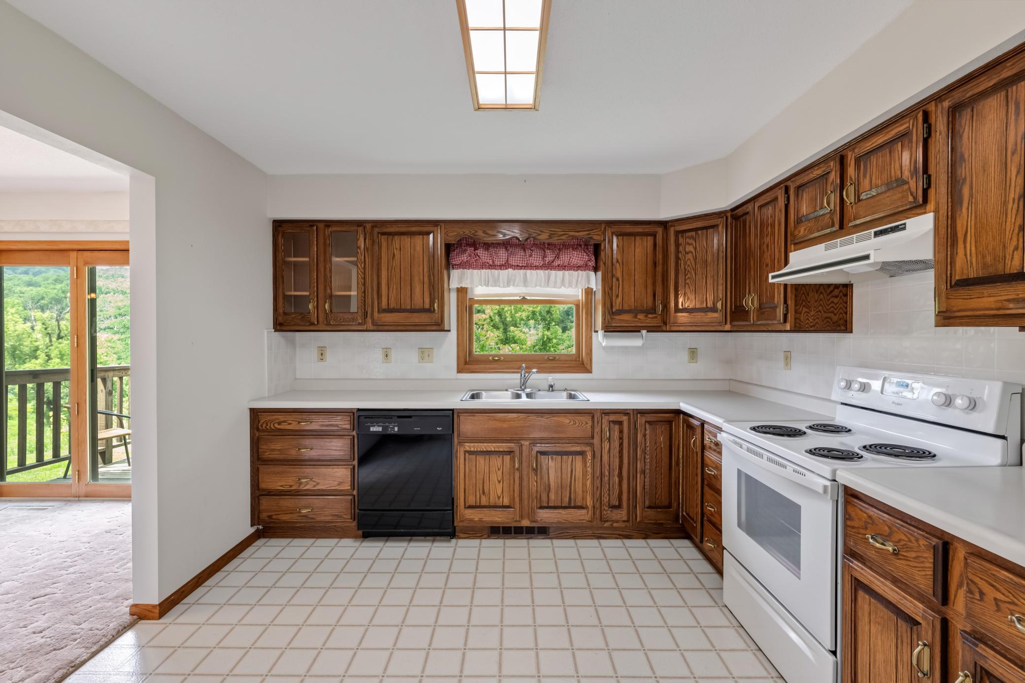 1854 State 76 Property Photo 3