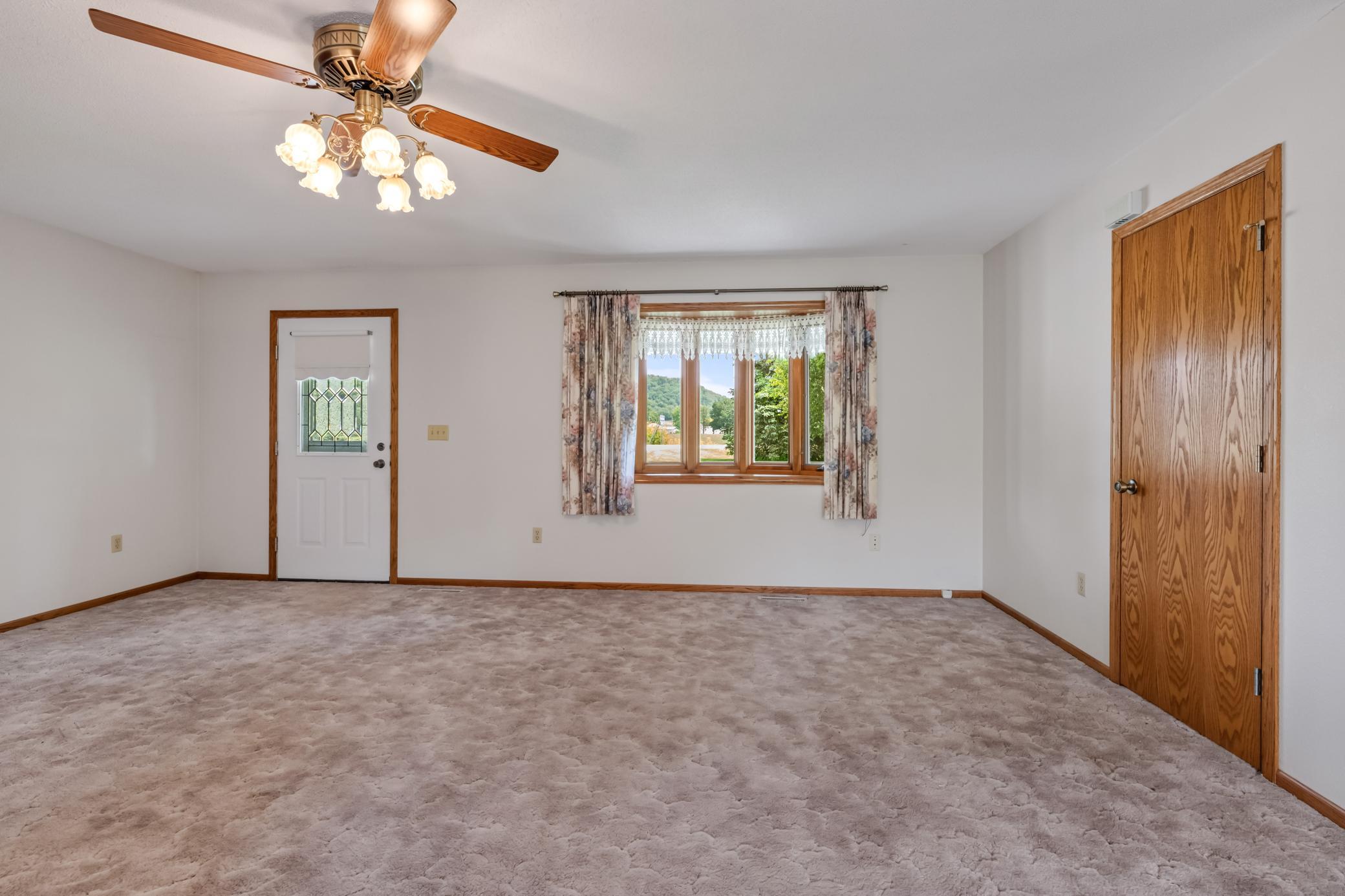 1854 State 76 Property Photo 6