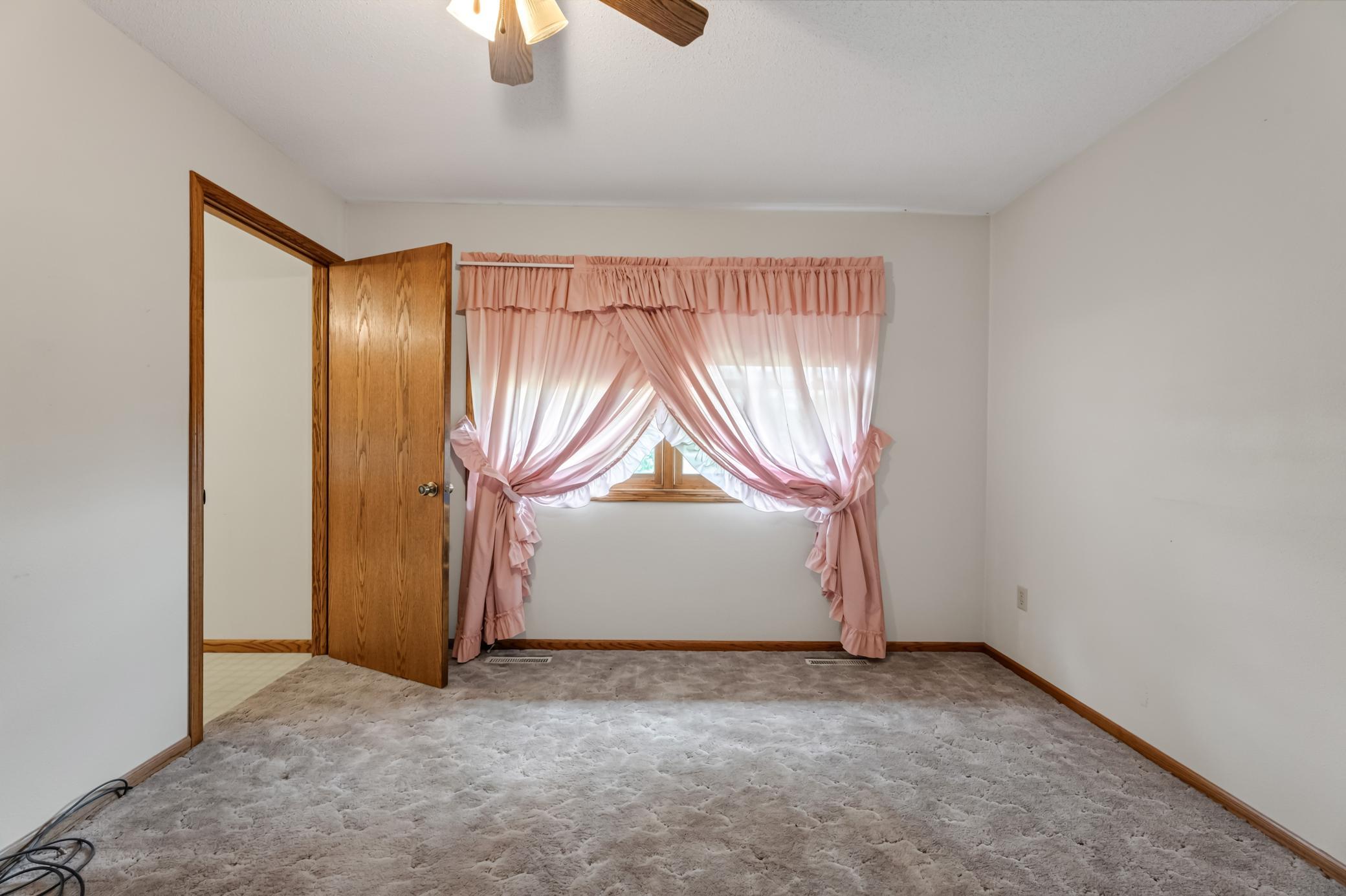1854 State 76 Property Photo 11