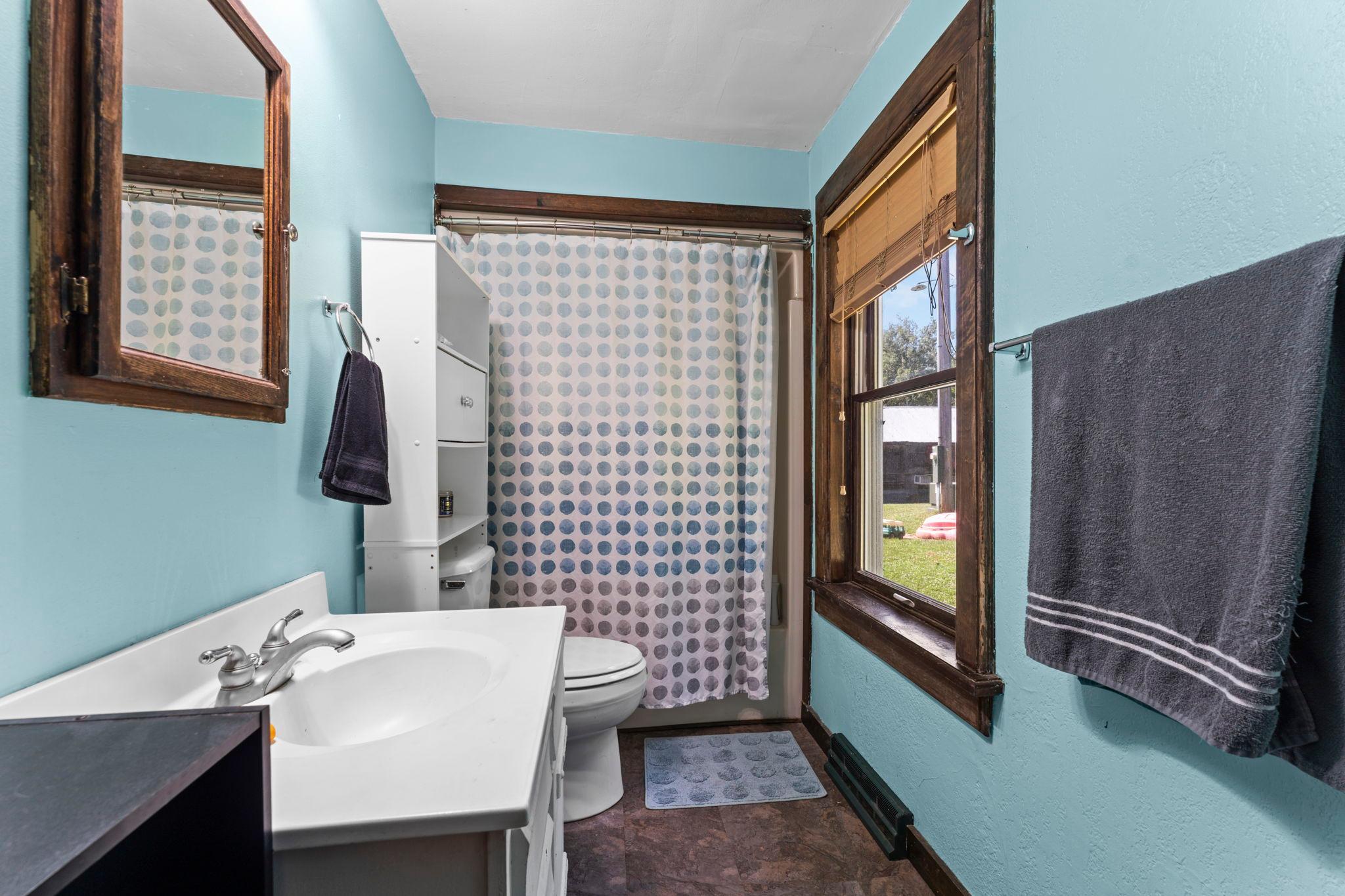 42550 Cedarcrest Trail Property Photo 33