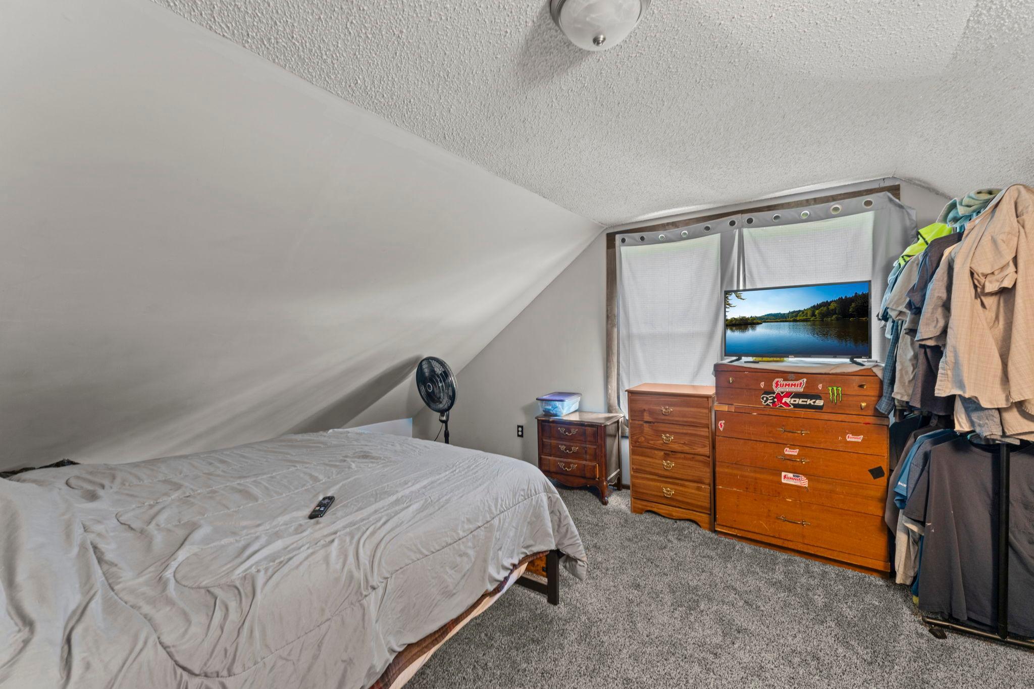 42550 Cedarcrest Trail Property Photo 42