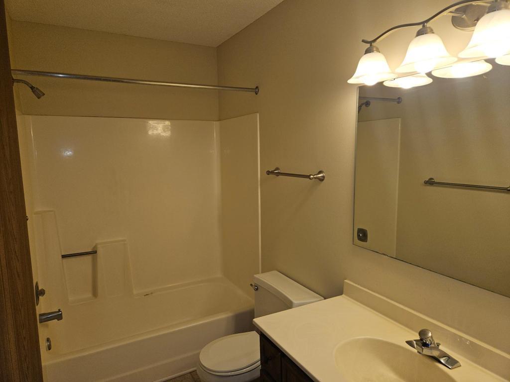 1855 Silver Bell Road 314 Property Photo 8