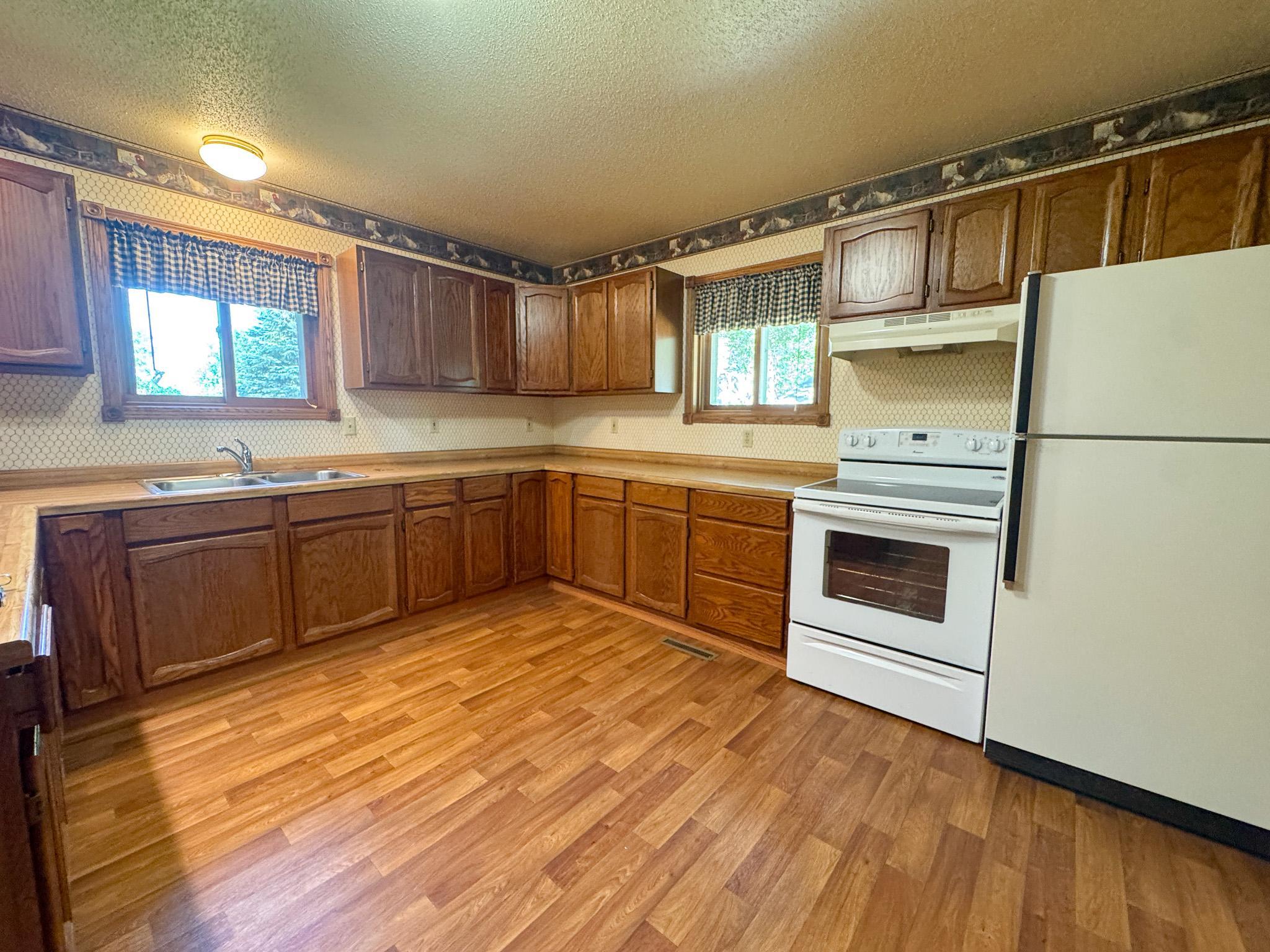 25 Broadway Avenue W Property Photo 7