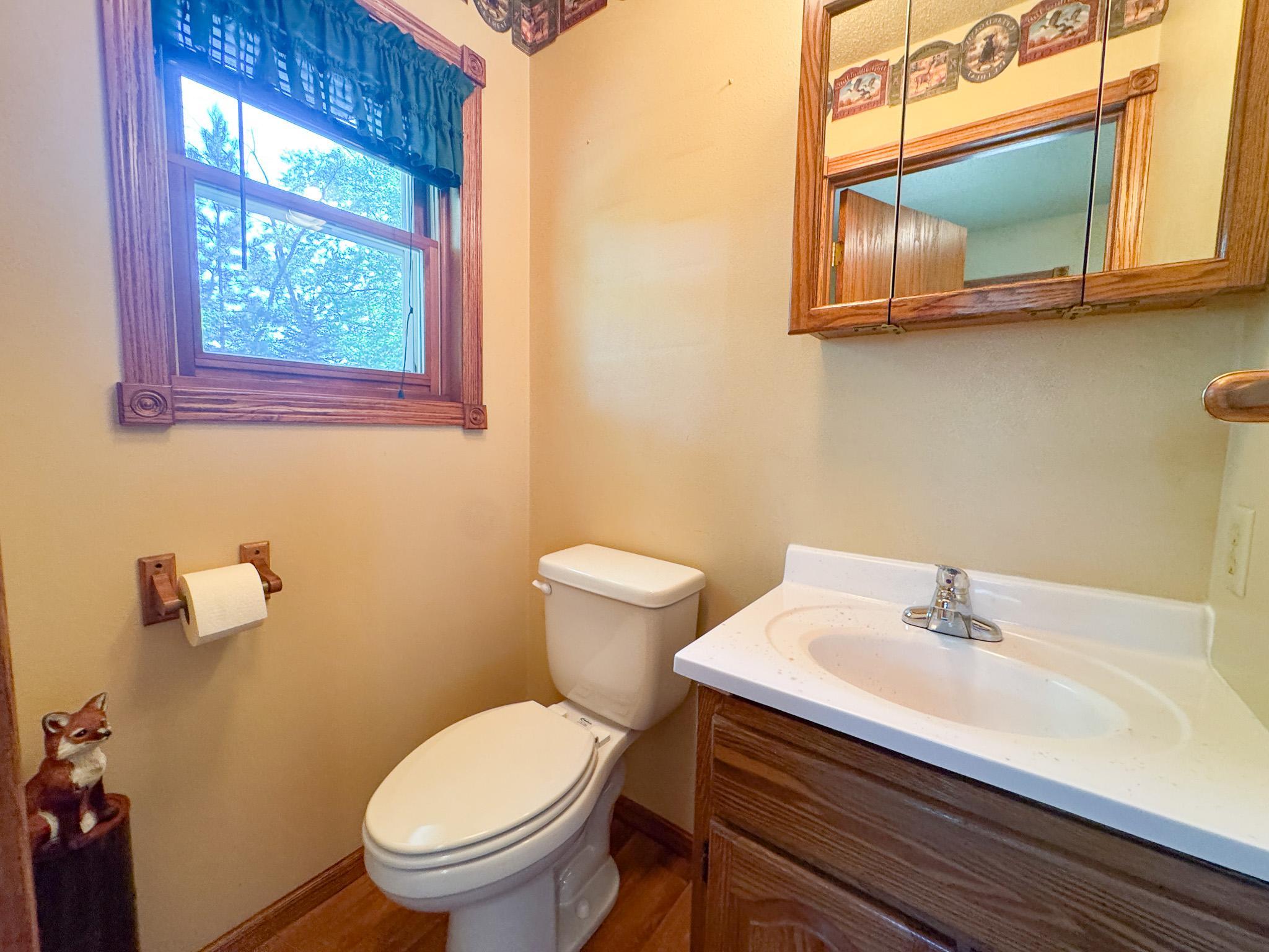 25 Broadway Avenue W Property Photo 20
