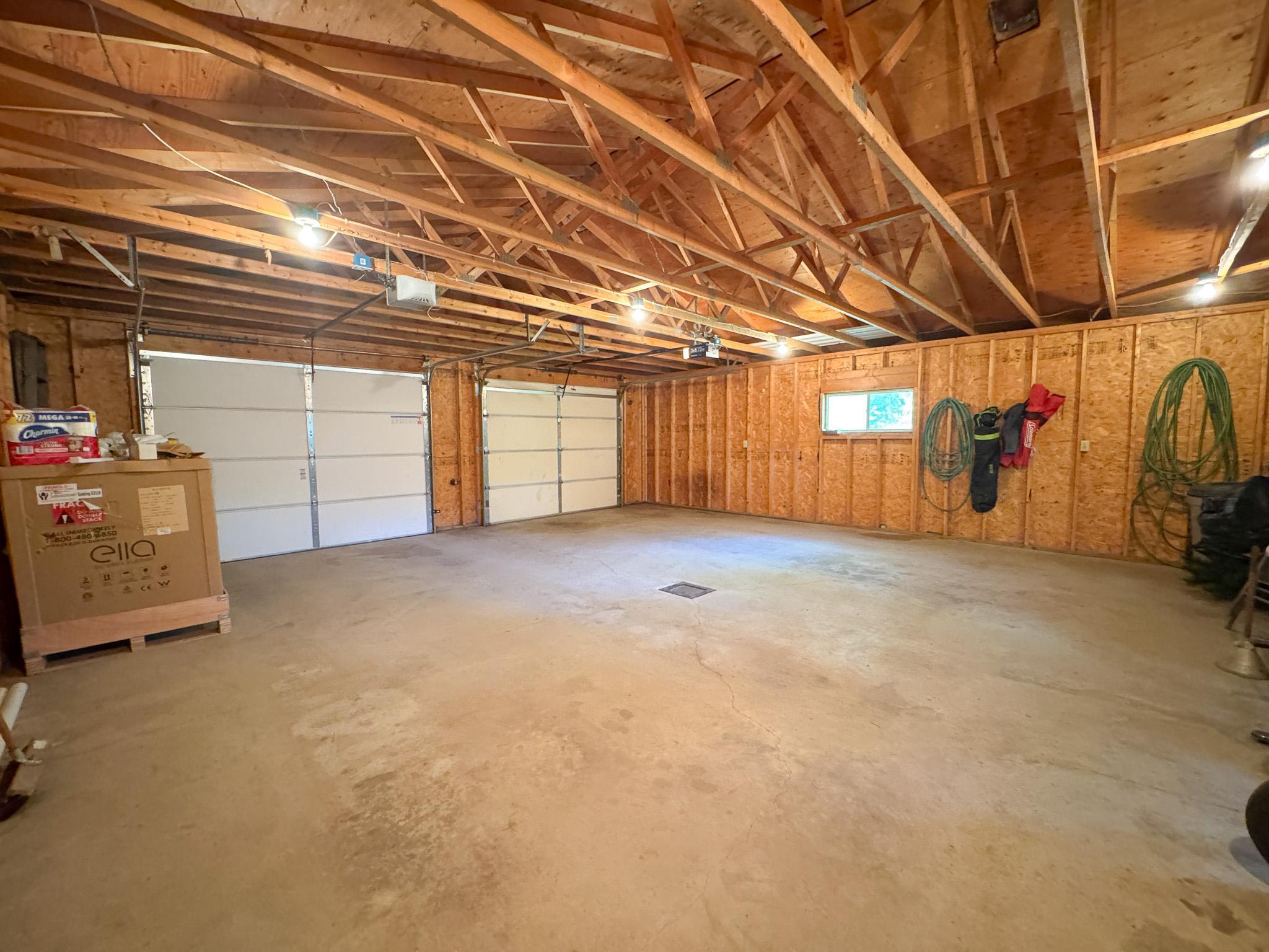 25 Broadway Avenue W Property Photo 24