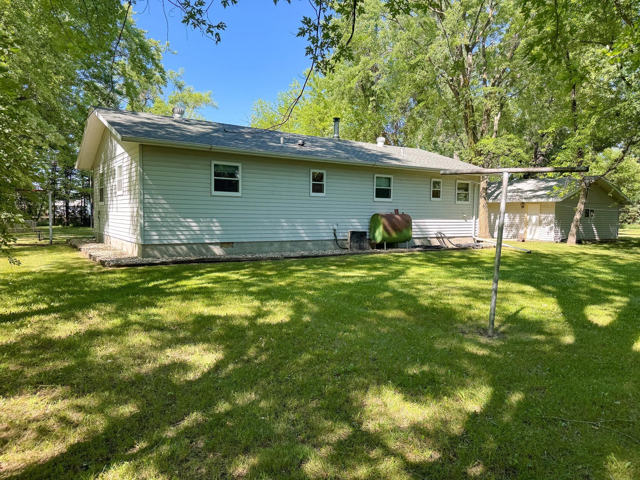 25 Broadway Avenue W Property Photo 29