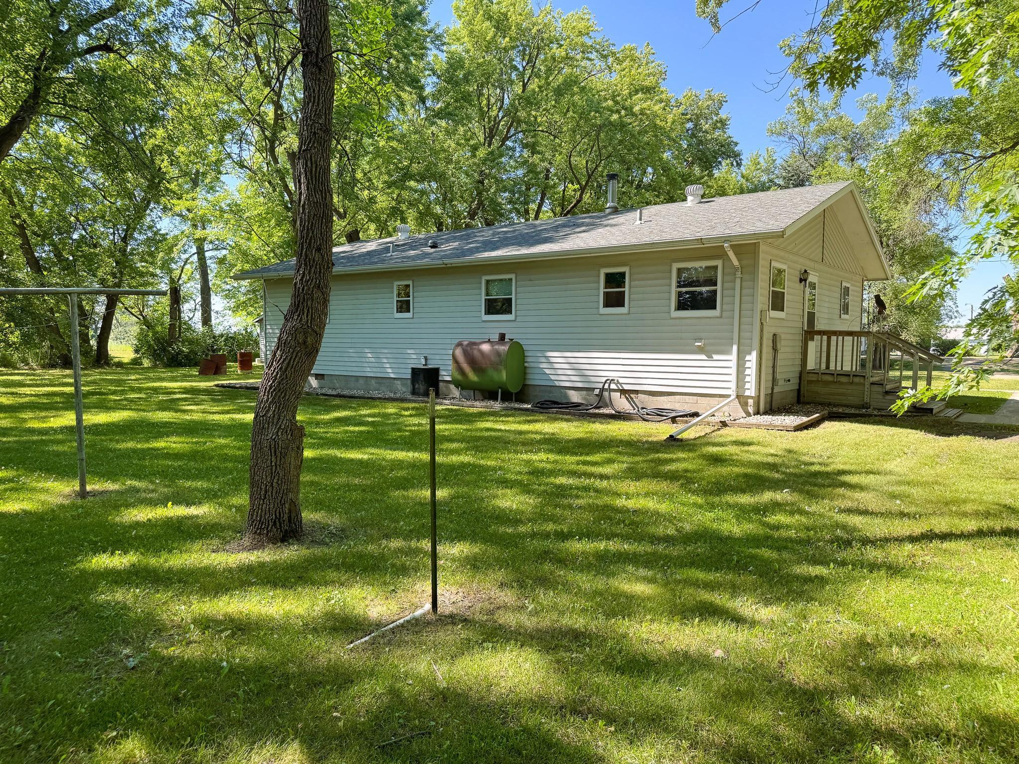 25 Broadway Avenue W Property Photo 30