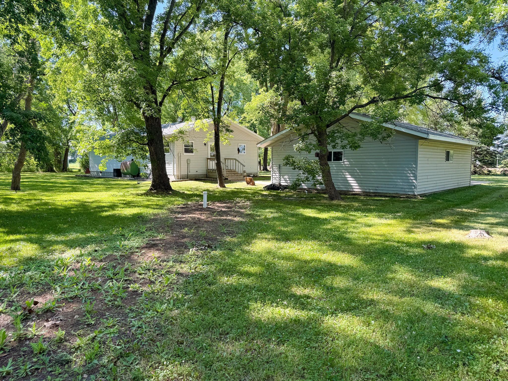 25 Broadway Avenue W Property Photo 35