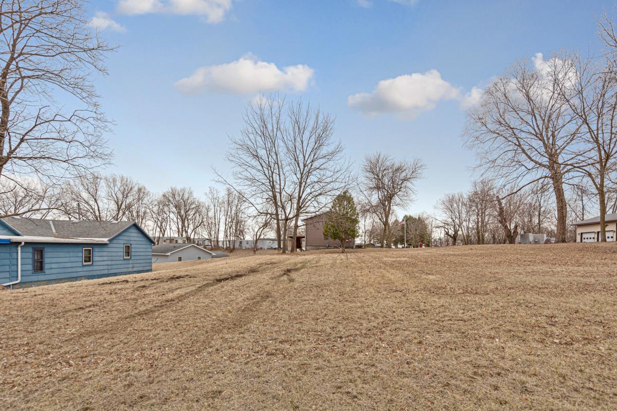 101 State Highway 60 E Property Photo 6