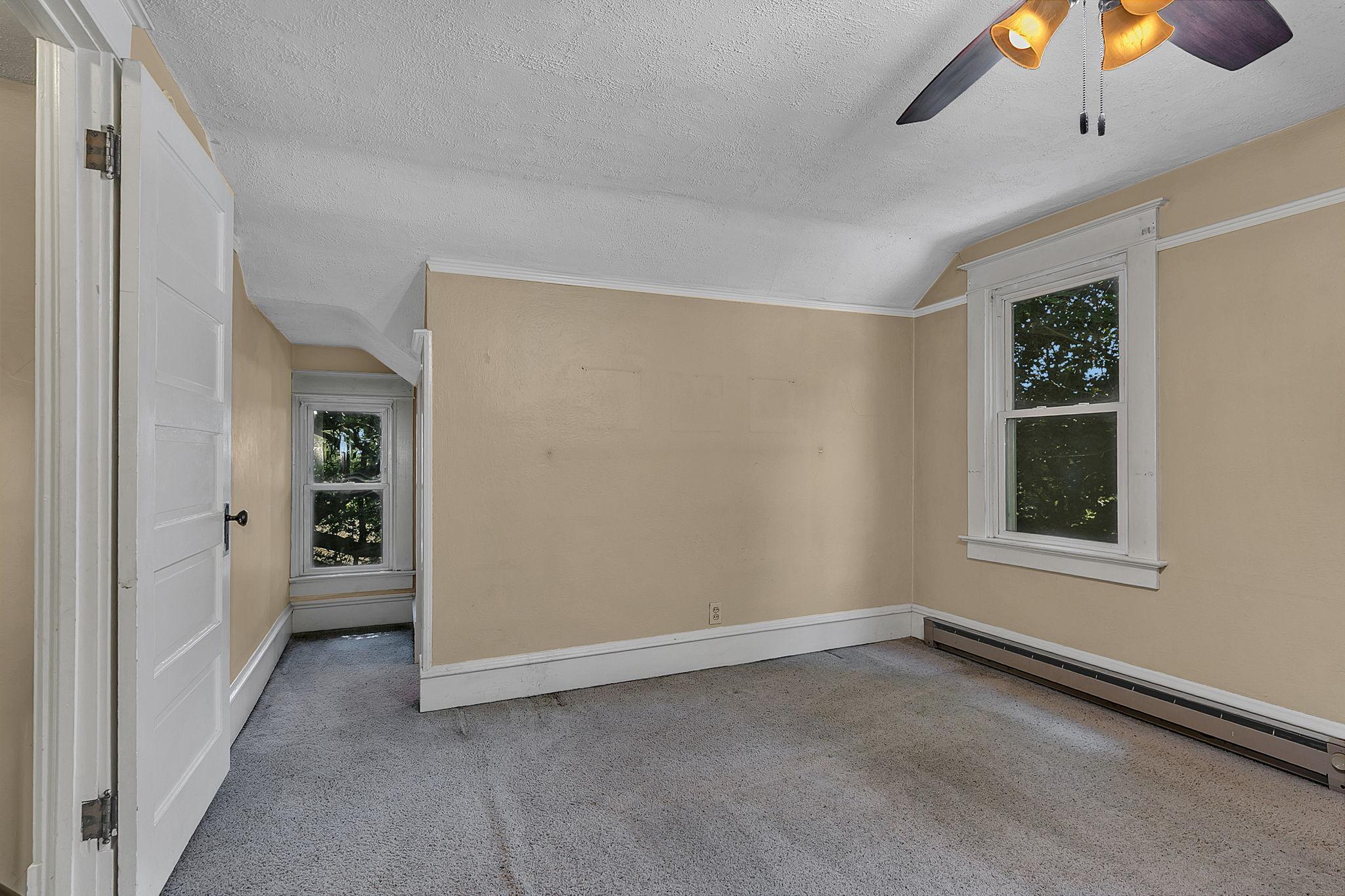 101 4th Avenue S Property Photo 16